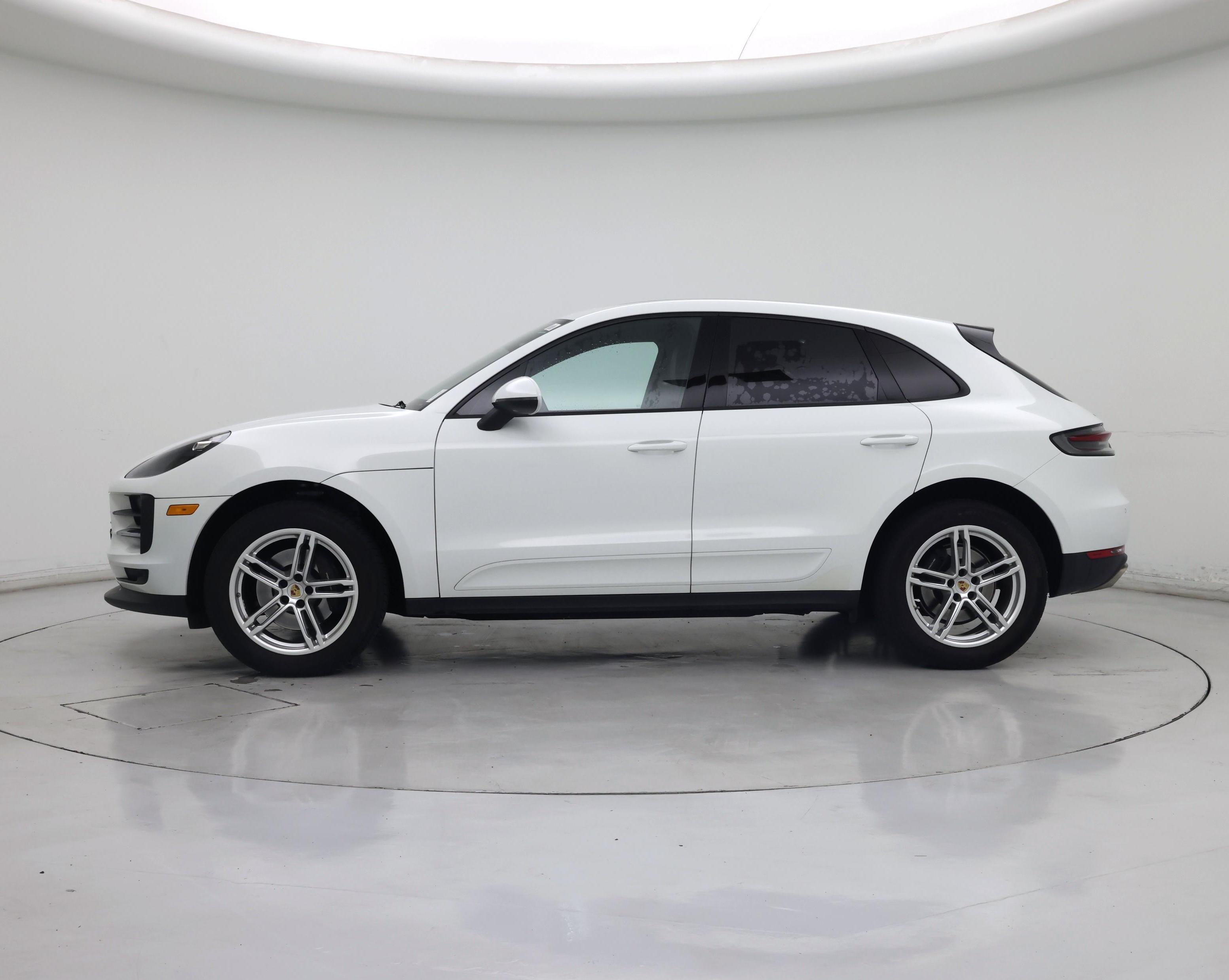 Thumbnail: 2019 Porsche Macan - 3