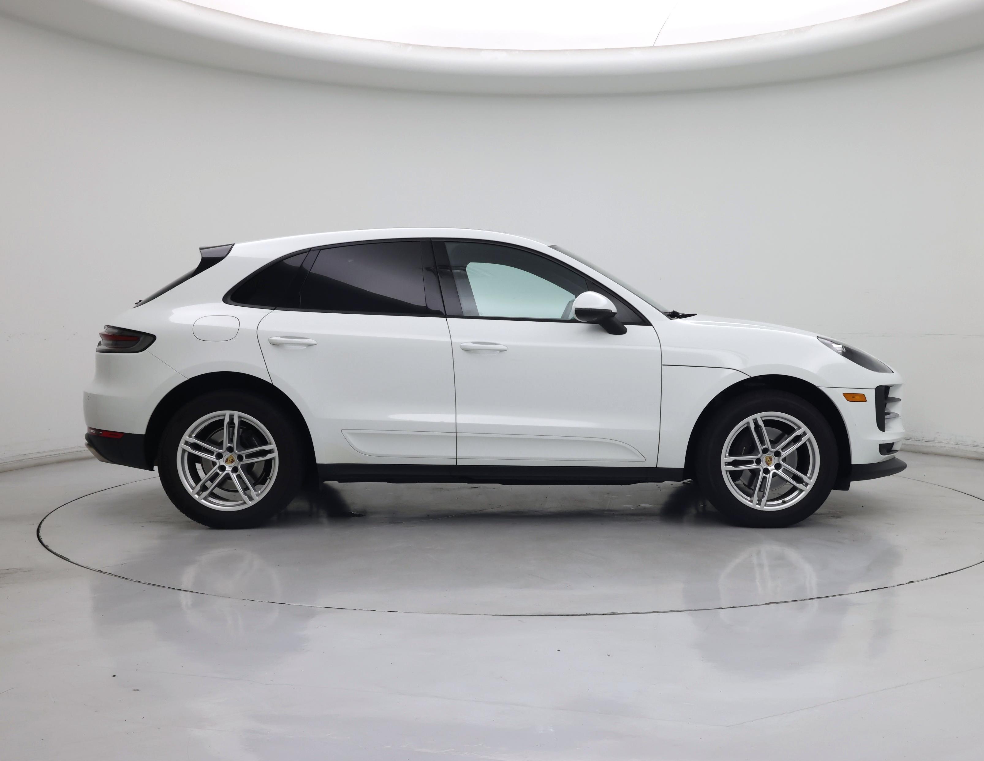 Thumbnail: 2019 Porsche Macan - 7