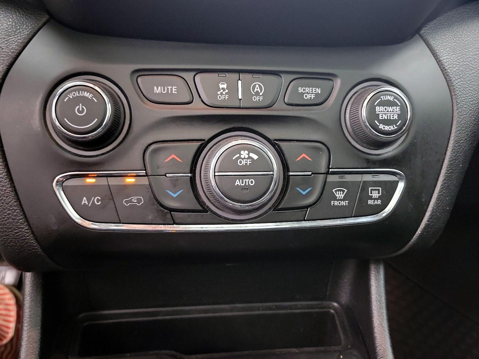 2020 Jeep Cherokee Trailhawk - Photo 17