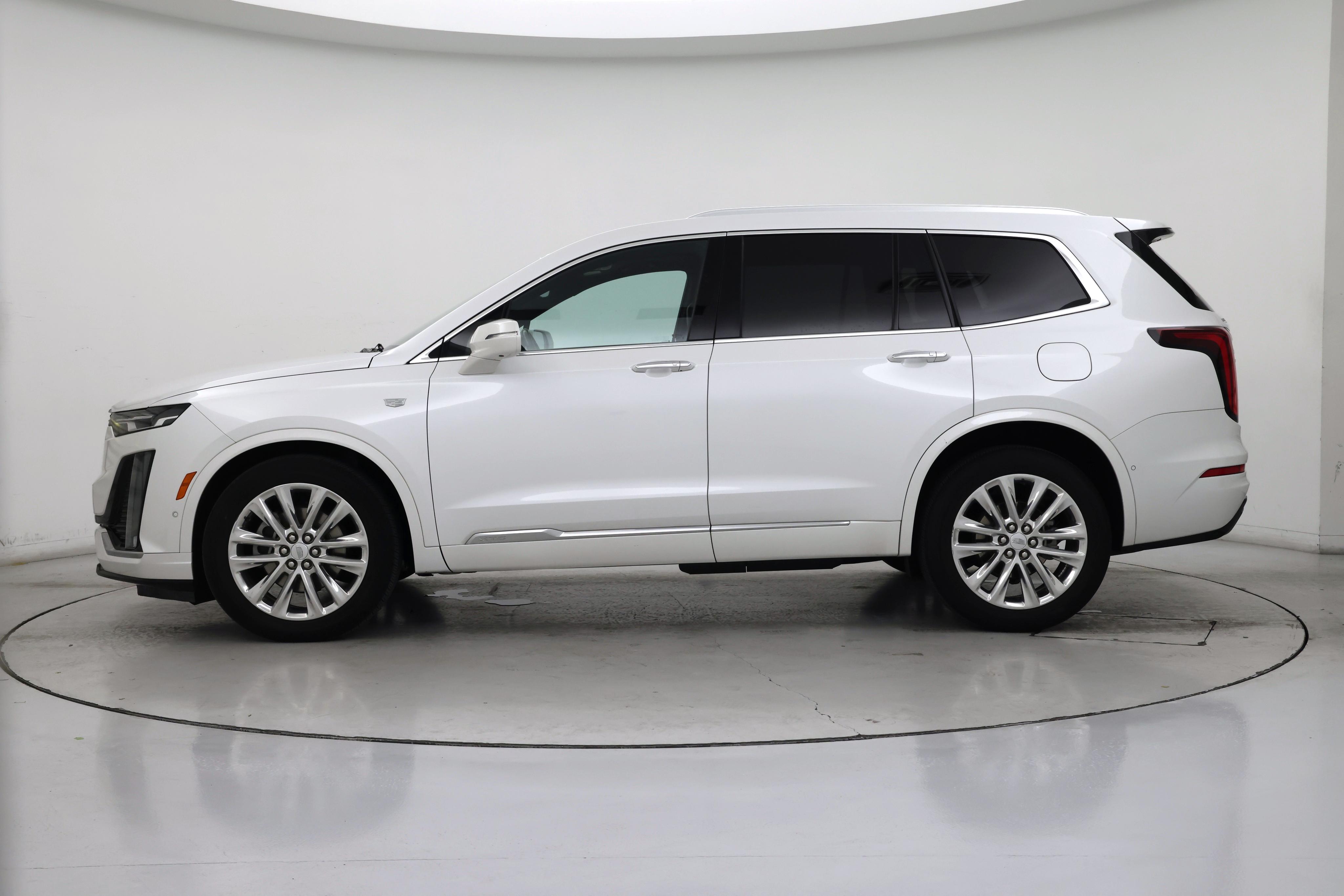 Thumbnail: 2020 Cadillac XT6 - 3