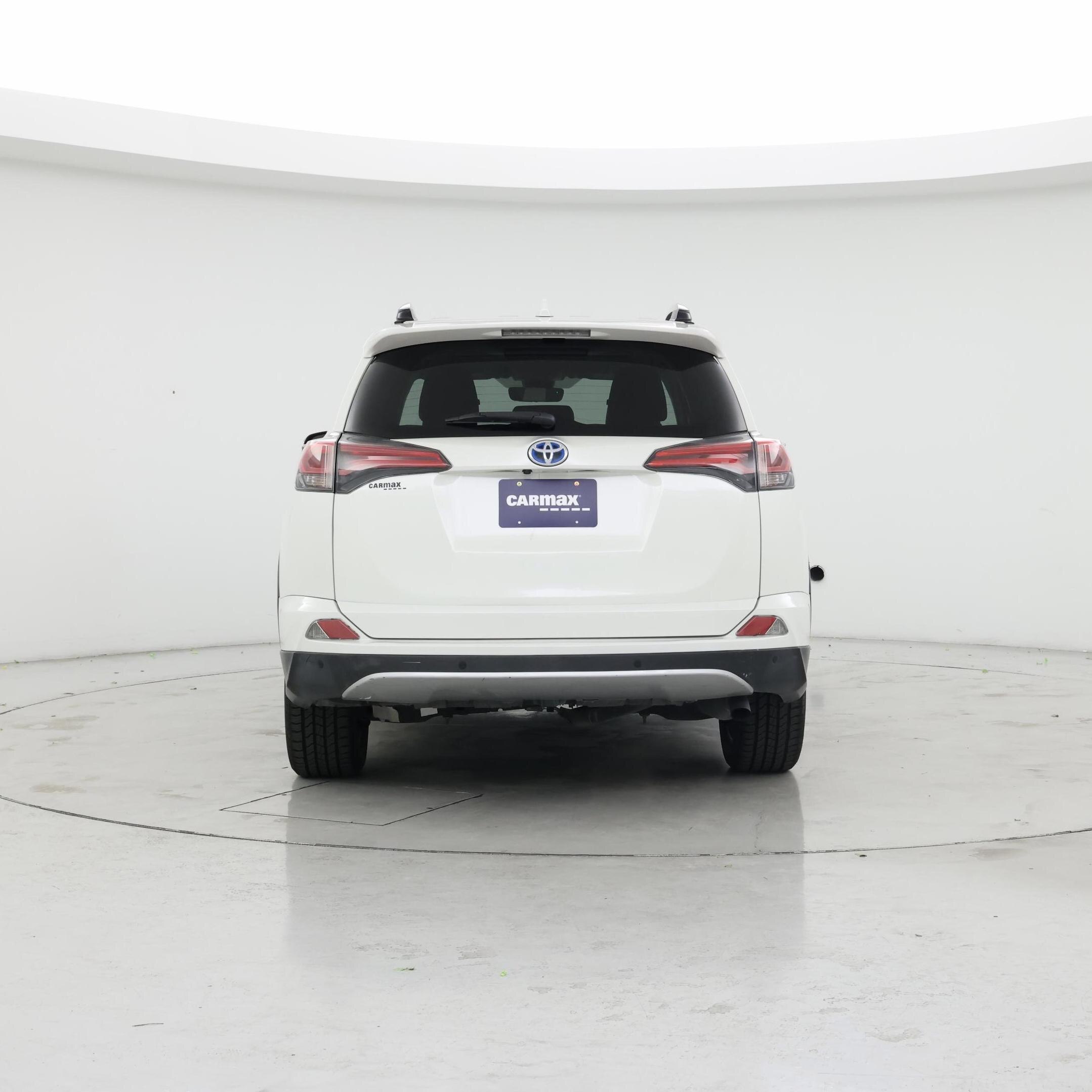 Thumbnail: 2018 Toyota RAV4 - 6