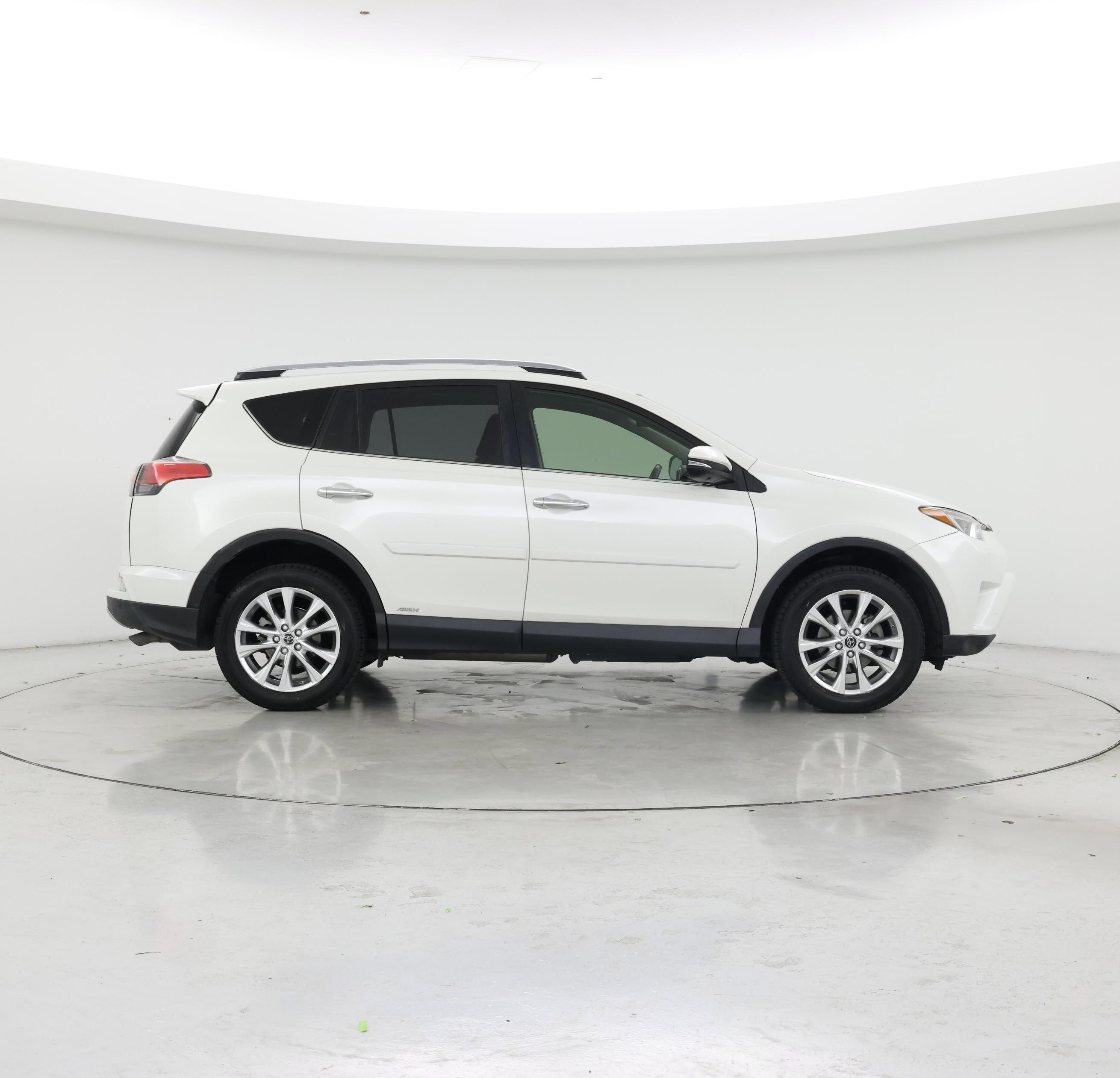 Thumbnail: 2018 Toyota RAV4 - 7