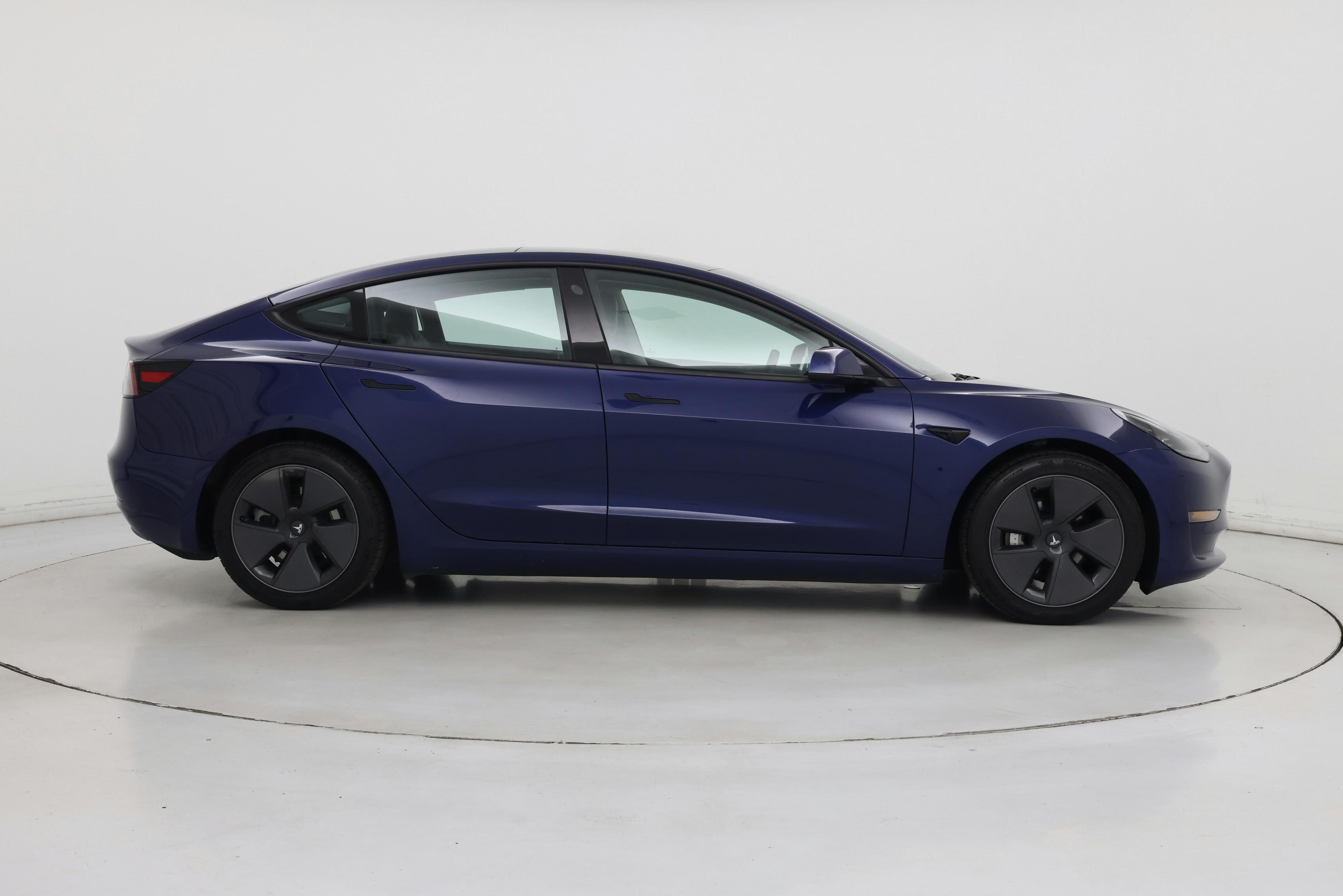 Thumbnail: 2021 Tesla Model 3 - 7