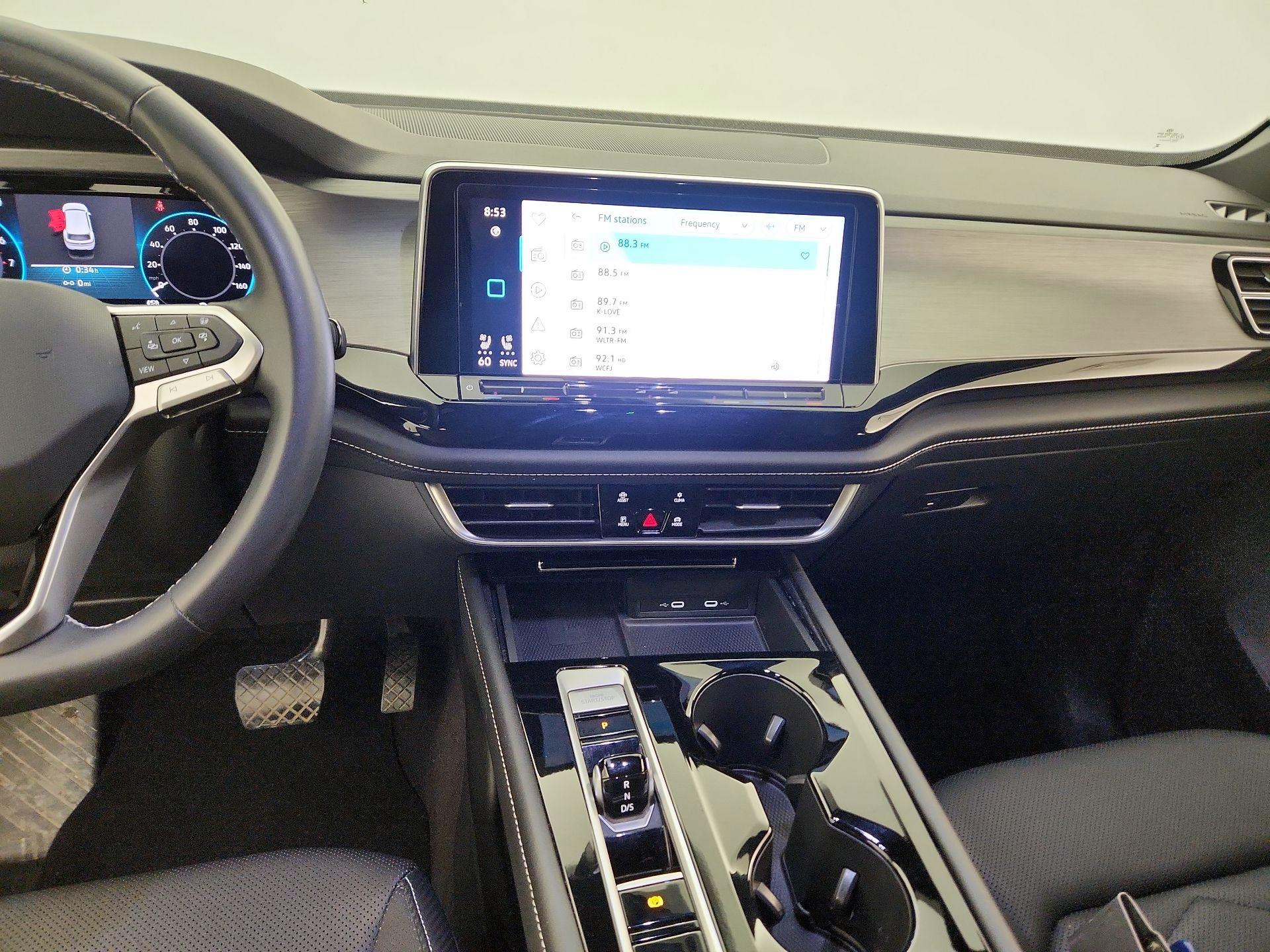 Thumbnail: 2024 Volkswagen Atlas - 9