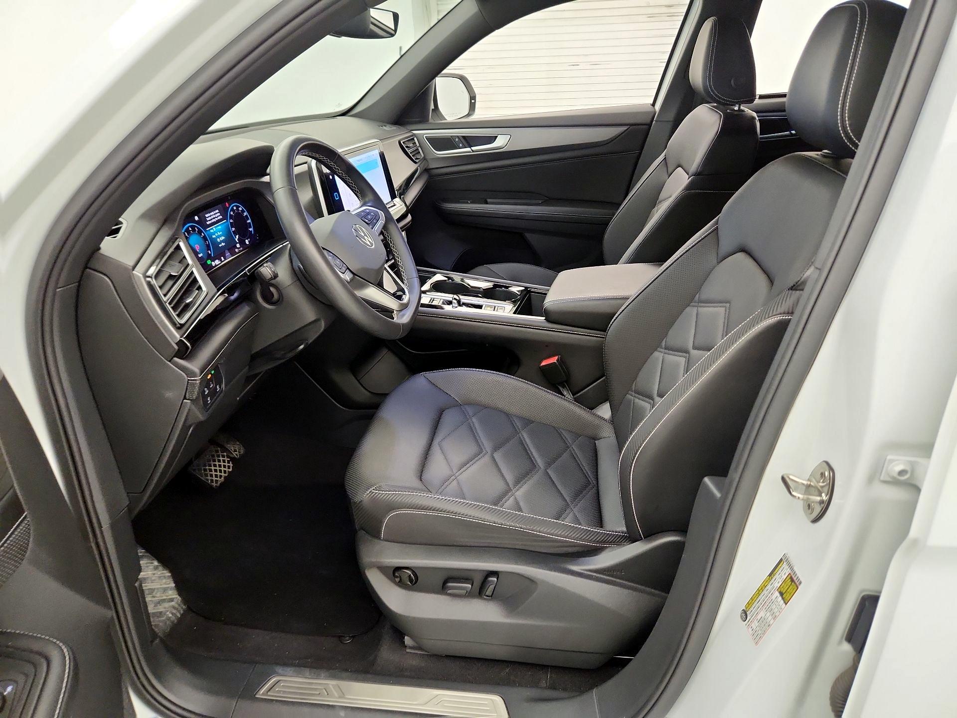 Thumbnail: 2024 Volkswagen Atlas - 11