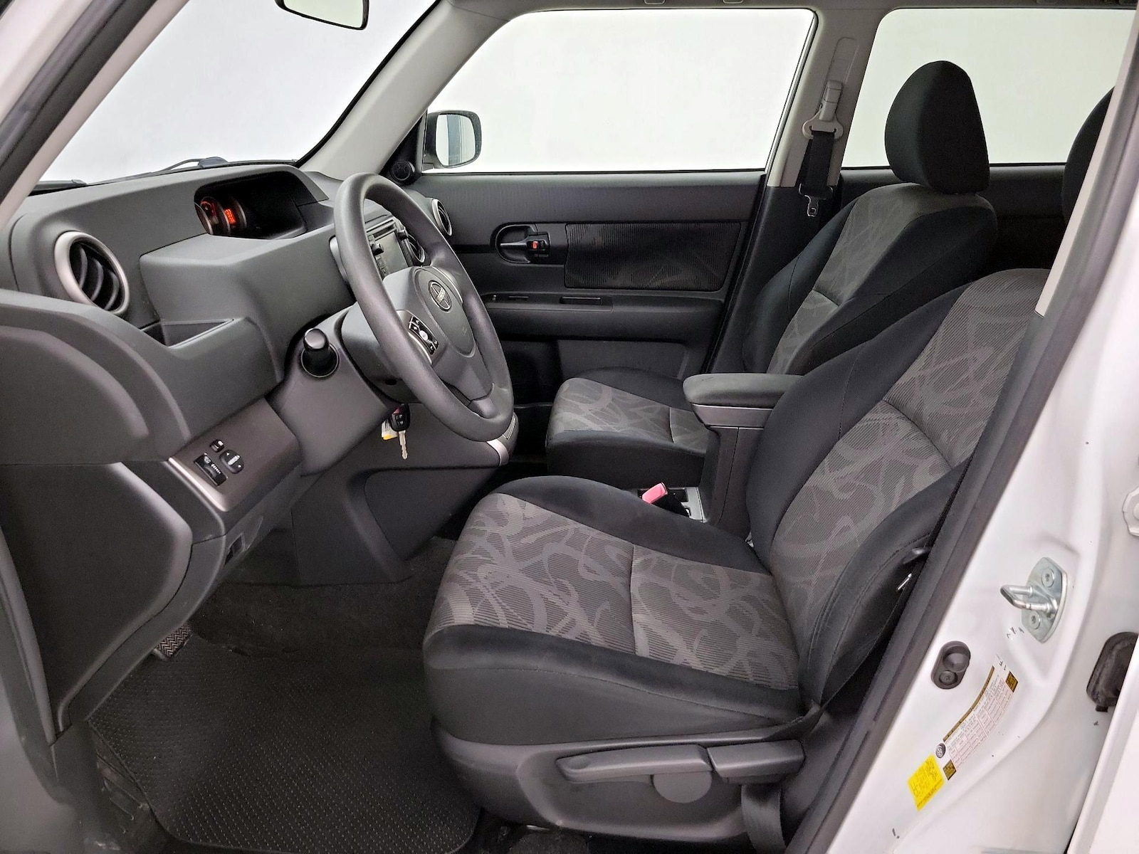 2014 Scion xB Base - Photo 12