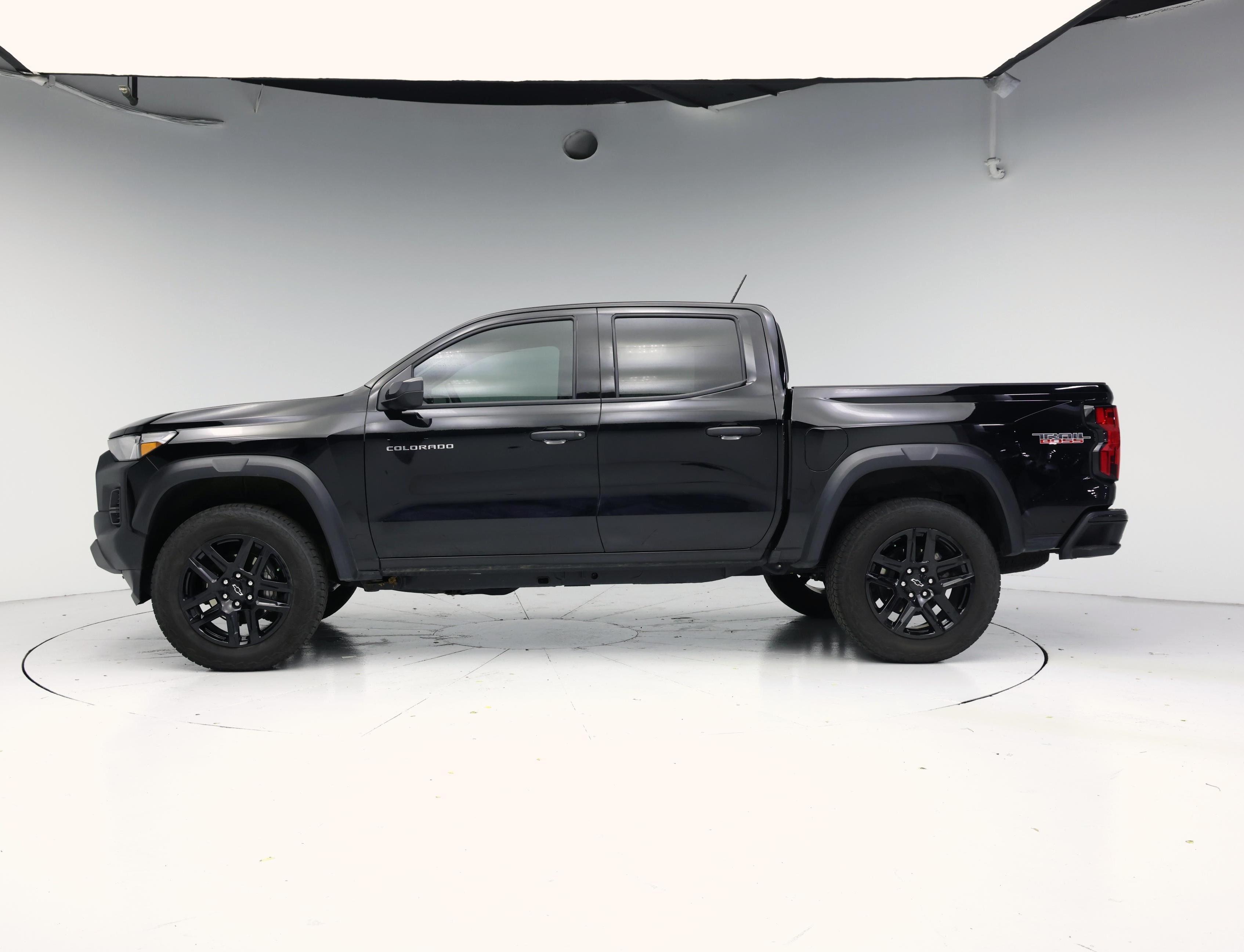 Thumbnail: 2025 Chevrolet Colorado - 3