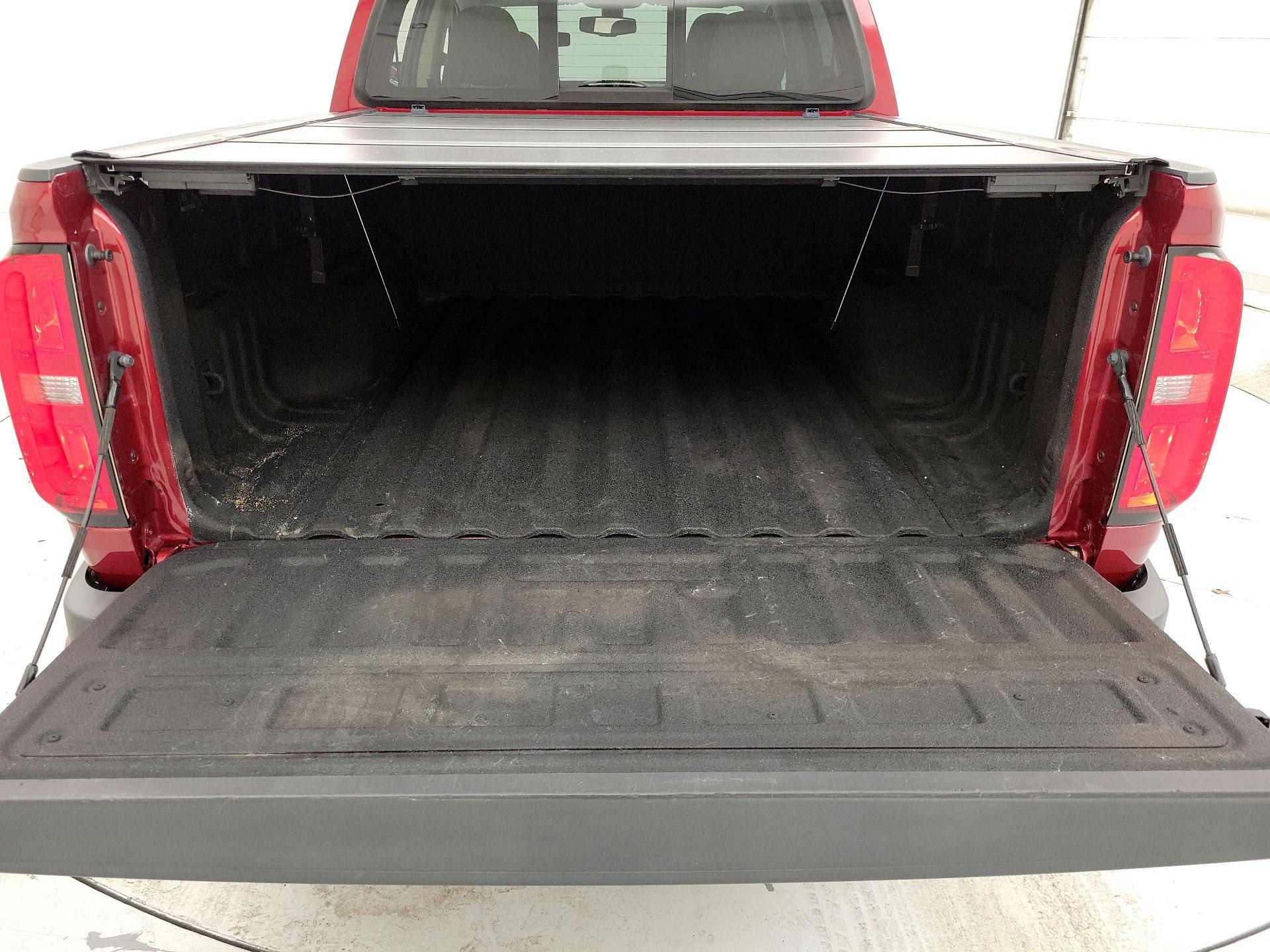 Thumbnail: 2019 Chevrolet Colorado - 16