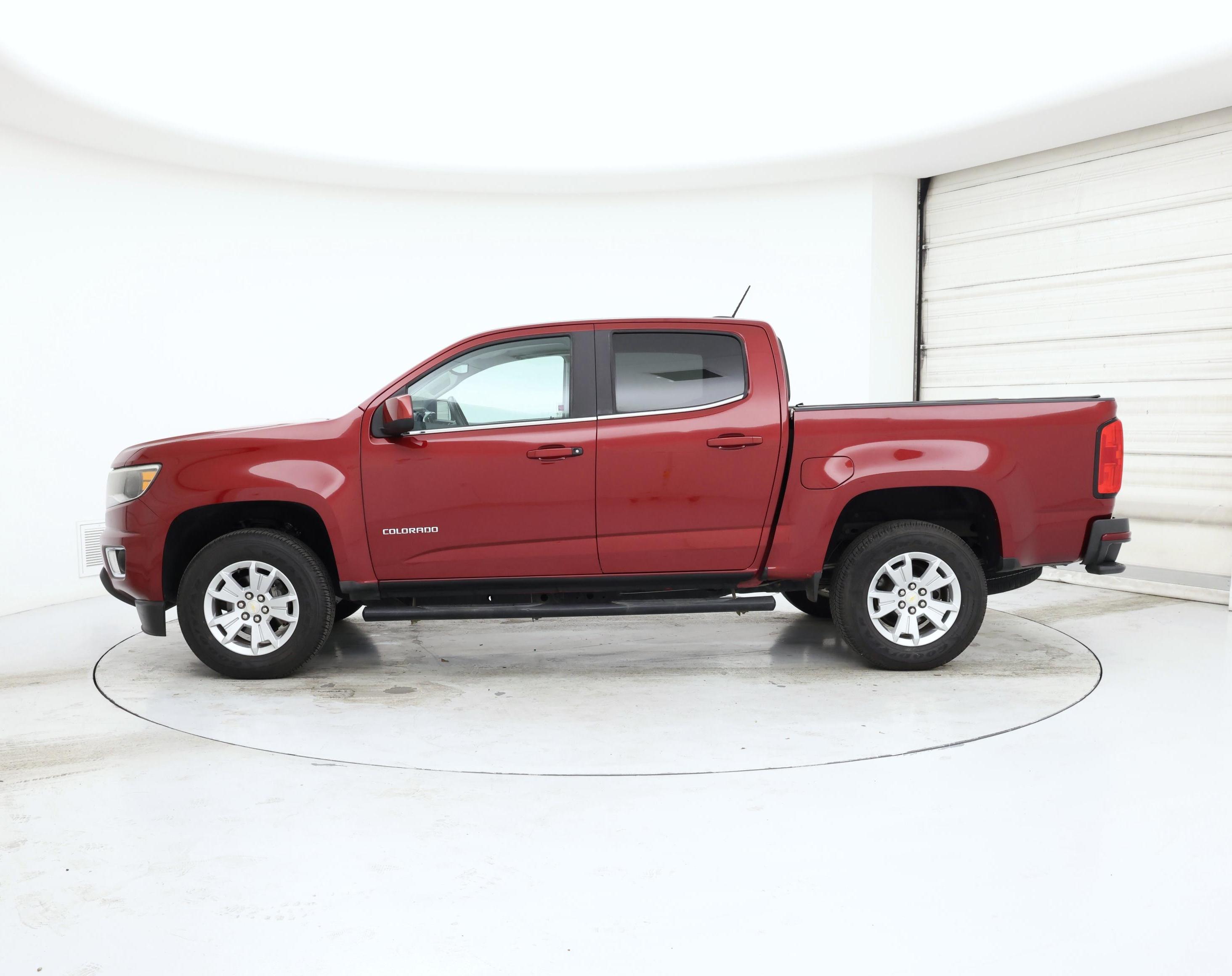 Thumbnail: 2019 Chevrolet Colorado - 3