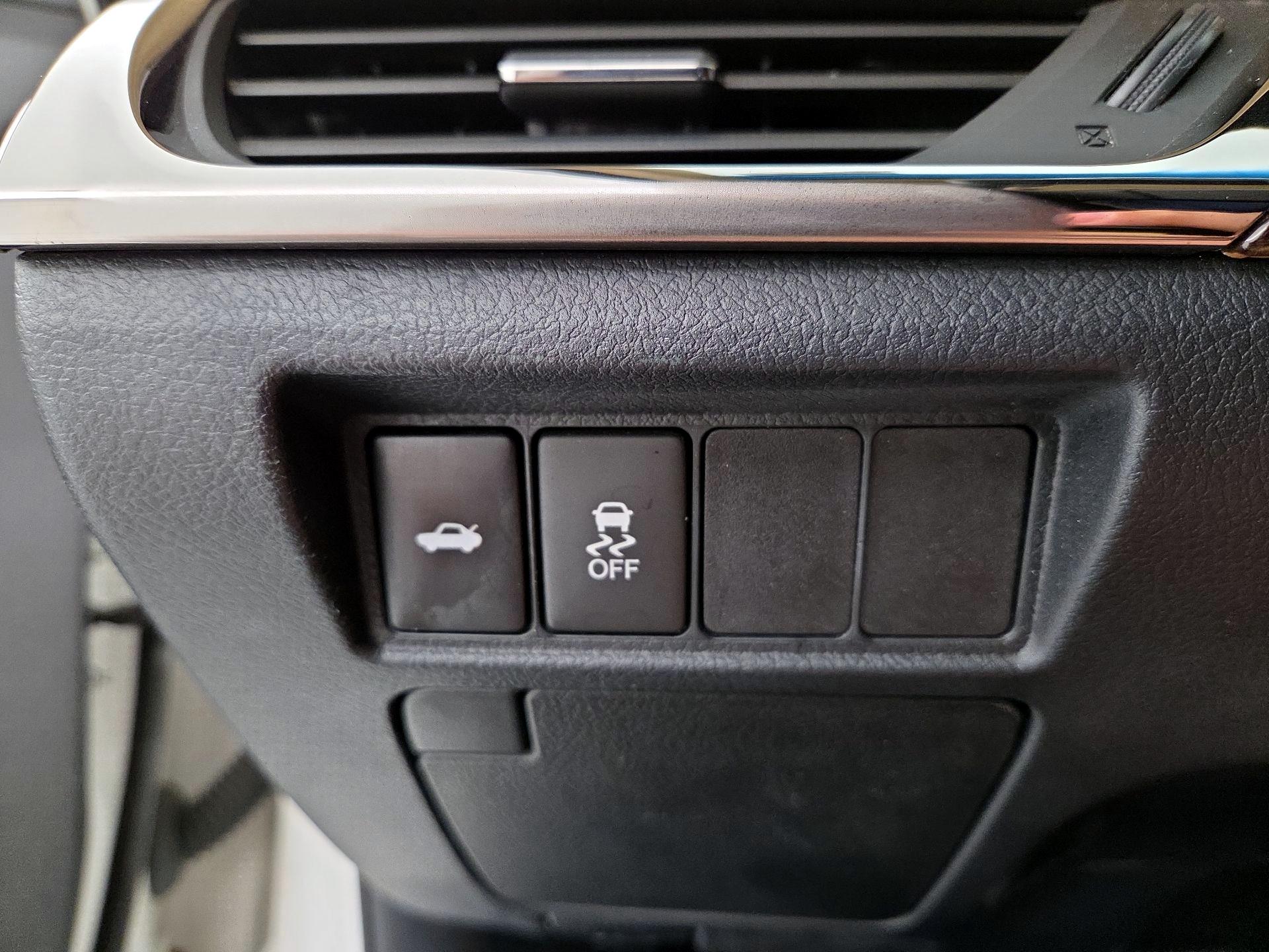 Thumbnail: 2014 Toyota Avalon - 13