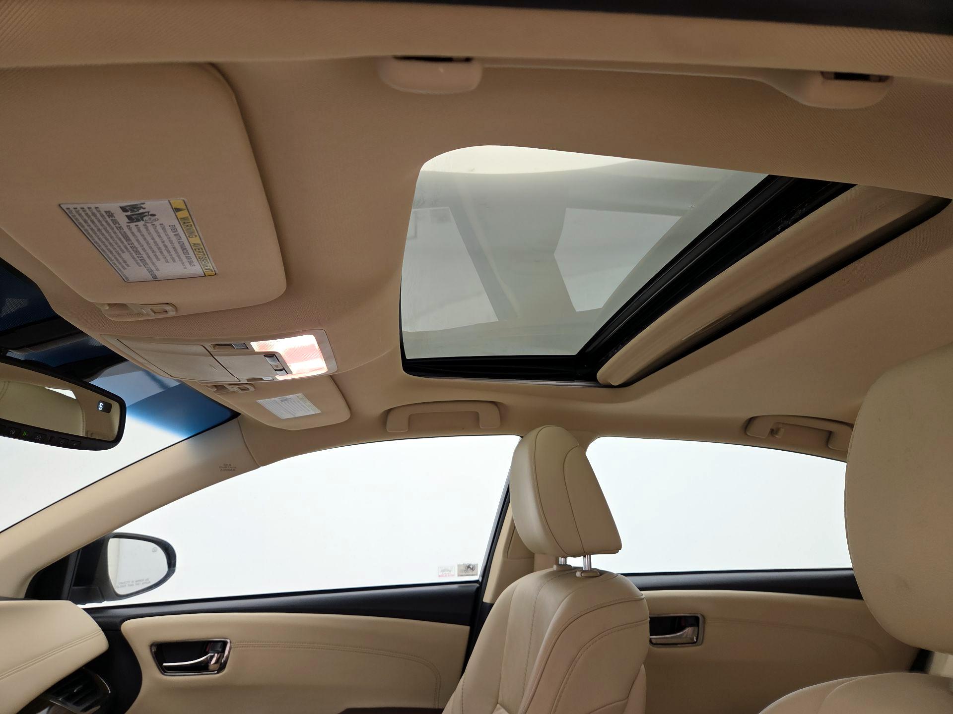 Thumbnail: 2014 Toyota Avalon - 19