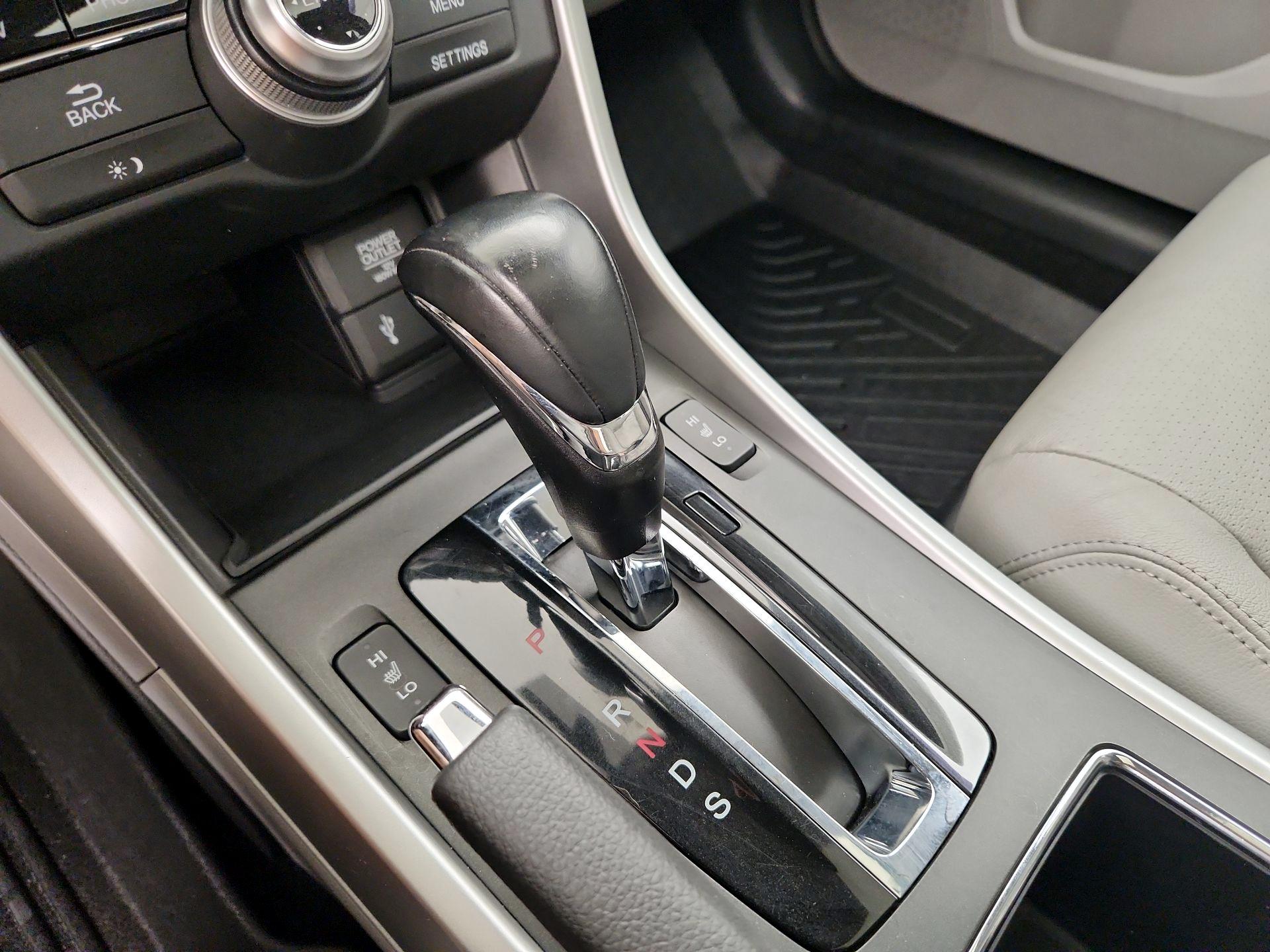 Thumbnail: 2015 Honda Accord - 17