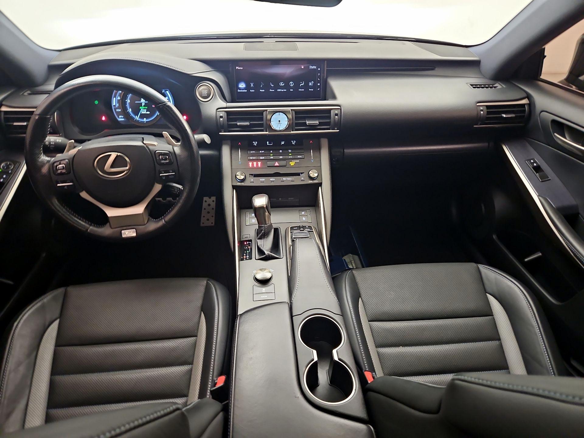 Thumbnail: 2020 Lexus IS - 9