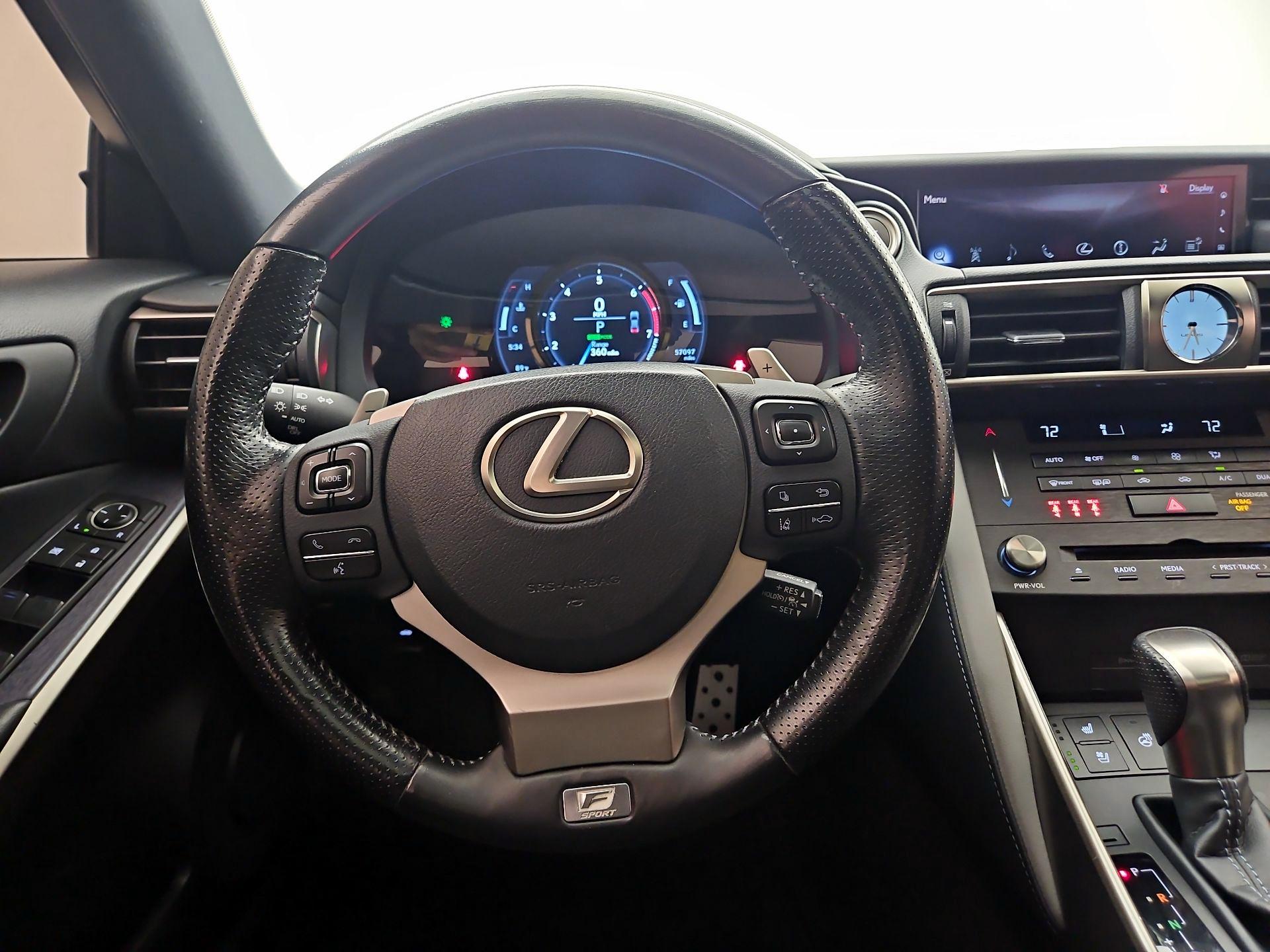 Thumbnail: 2020 Lexus IS - 10