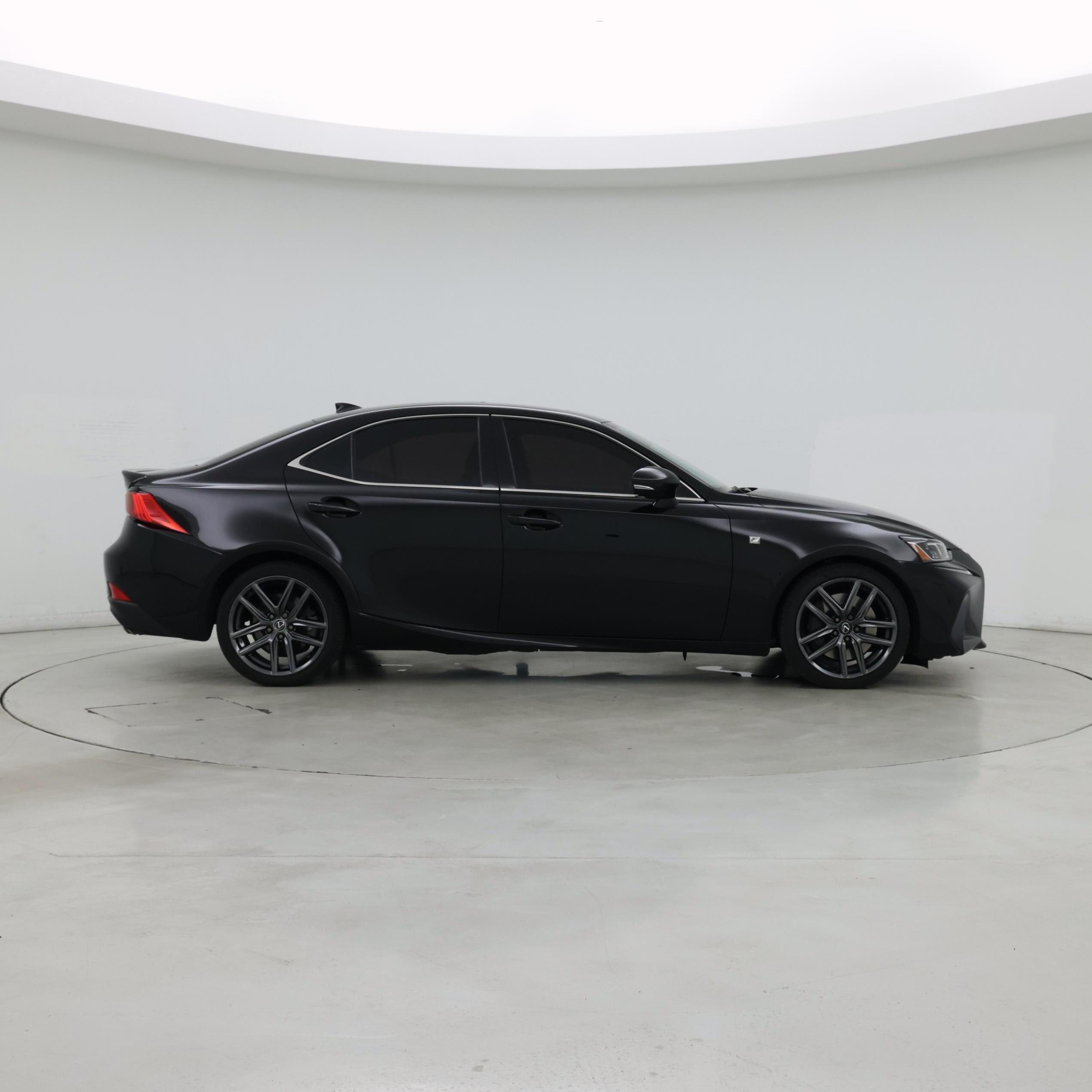 Thumbnail: 2020 Lexus IS - 7