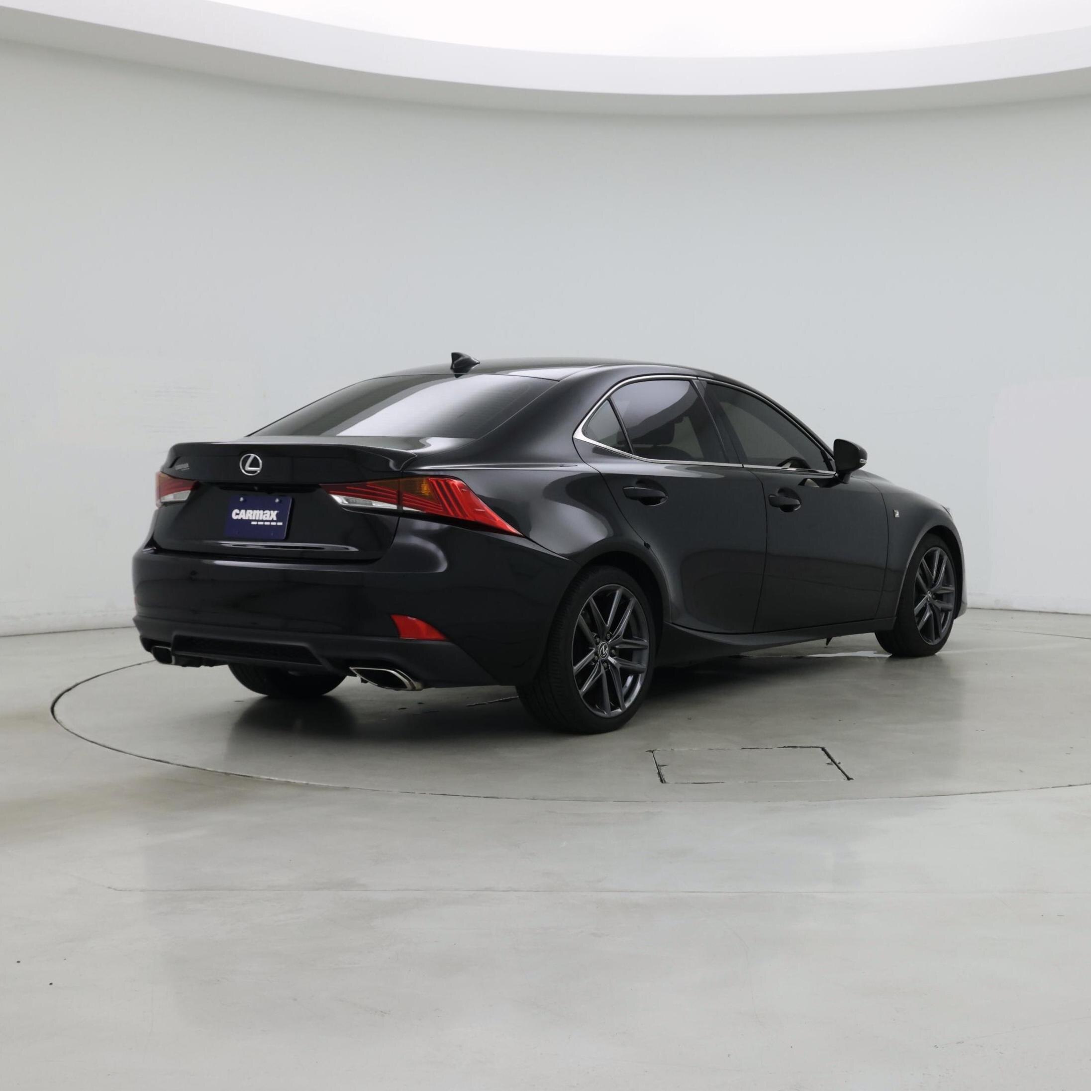 Thumbnail: 2020 Lexus IS - 8