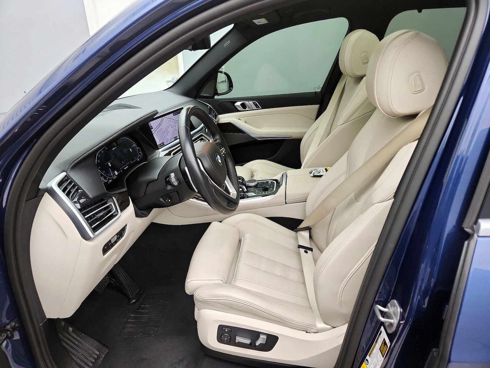 2021 BMW X5 45e - Photo 12