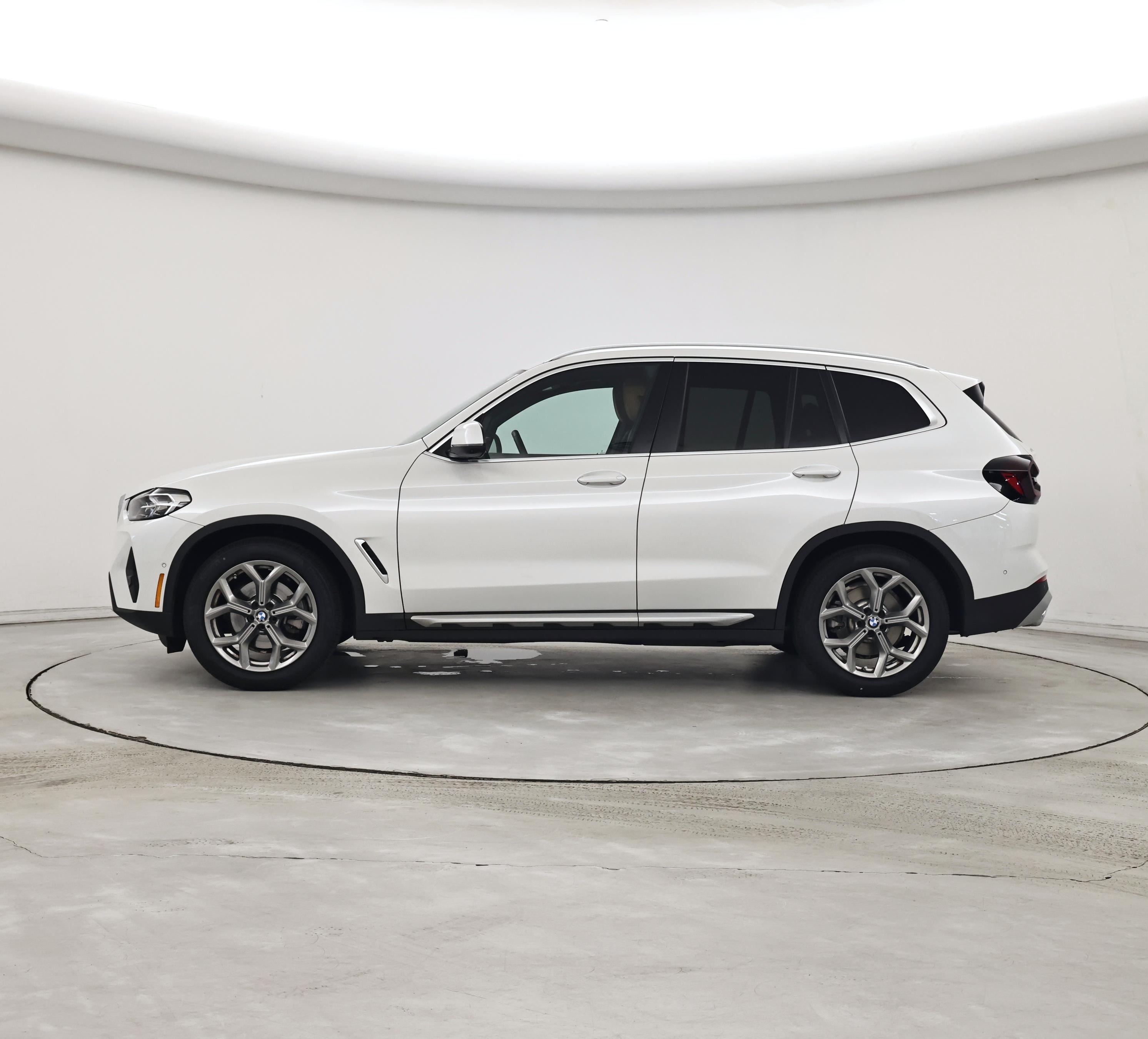 Thumbnail: 2023 BMW X3 - 3