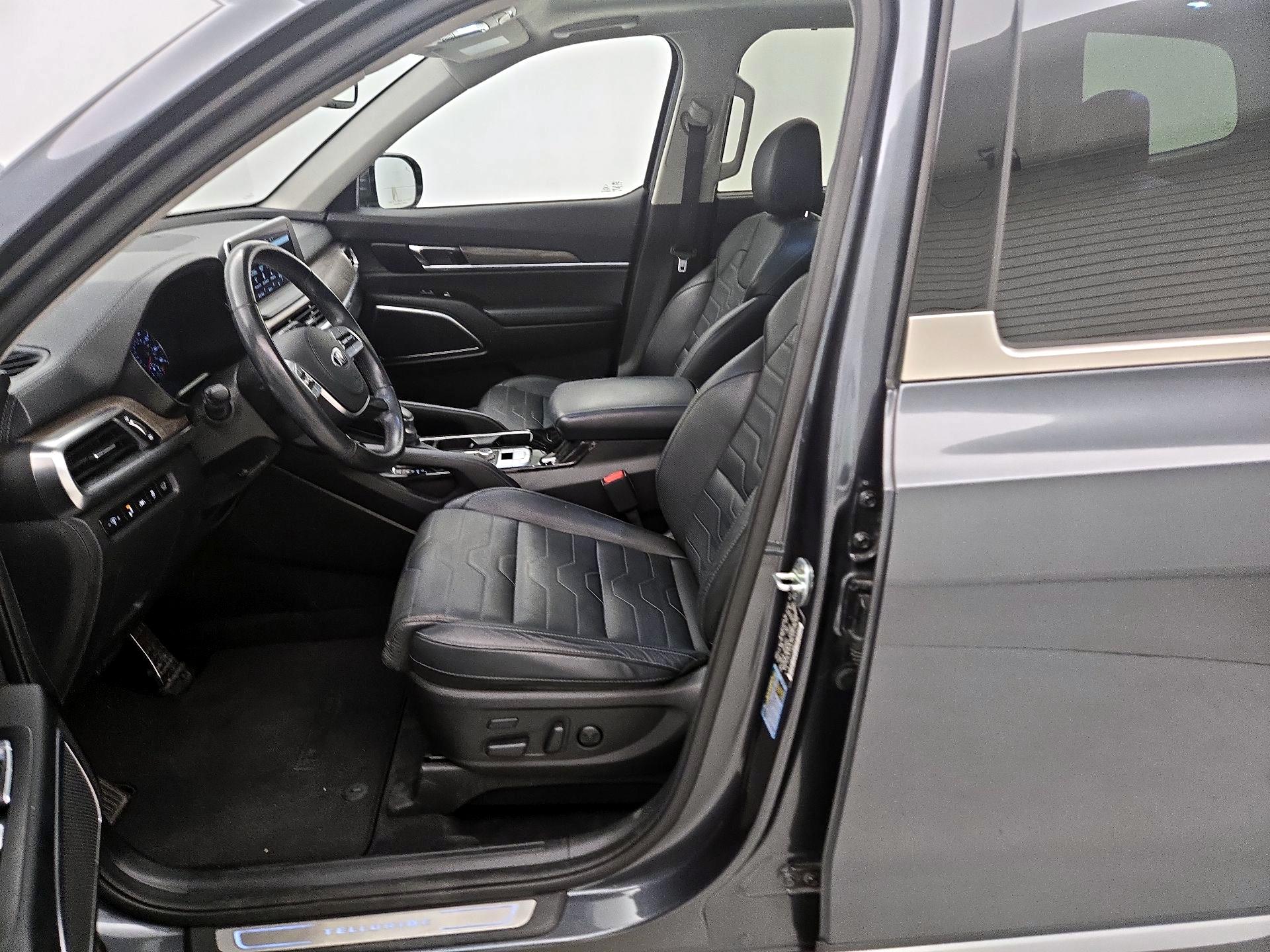 Thumbnail: 2020 Kia Telluride - 11