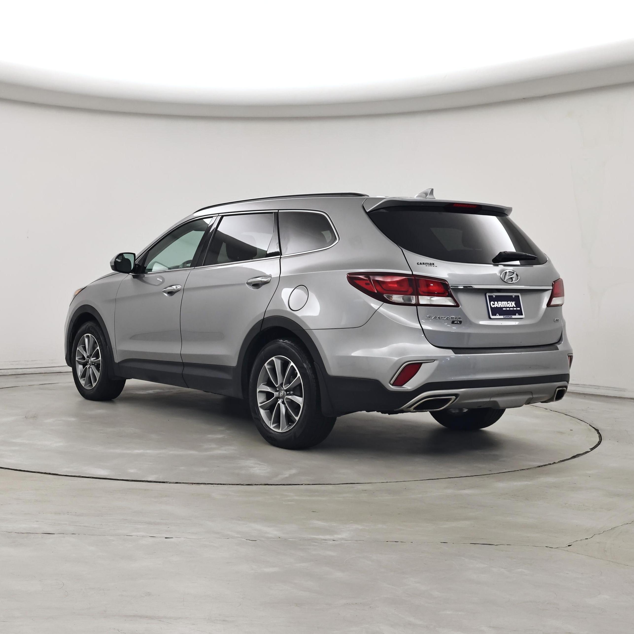 Thumbnail: 2019 Hyundai Santa Fe - 2