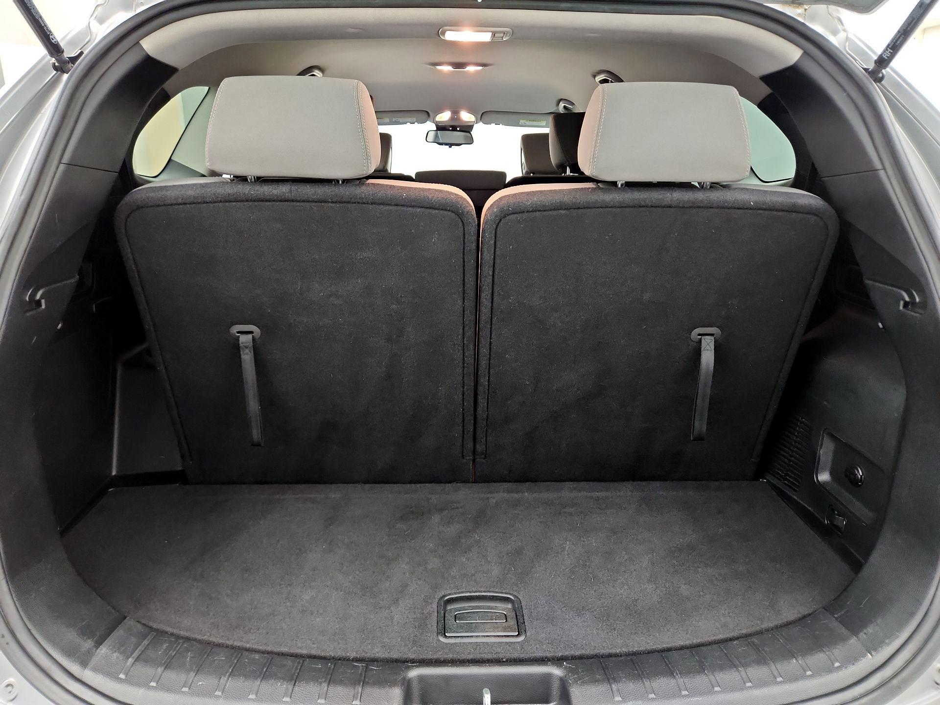 Thumbnail: 2019 Hyundai Santa Fe - 20
