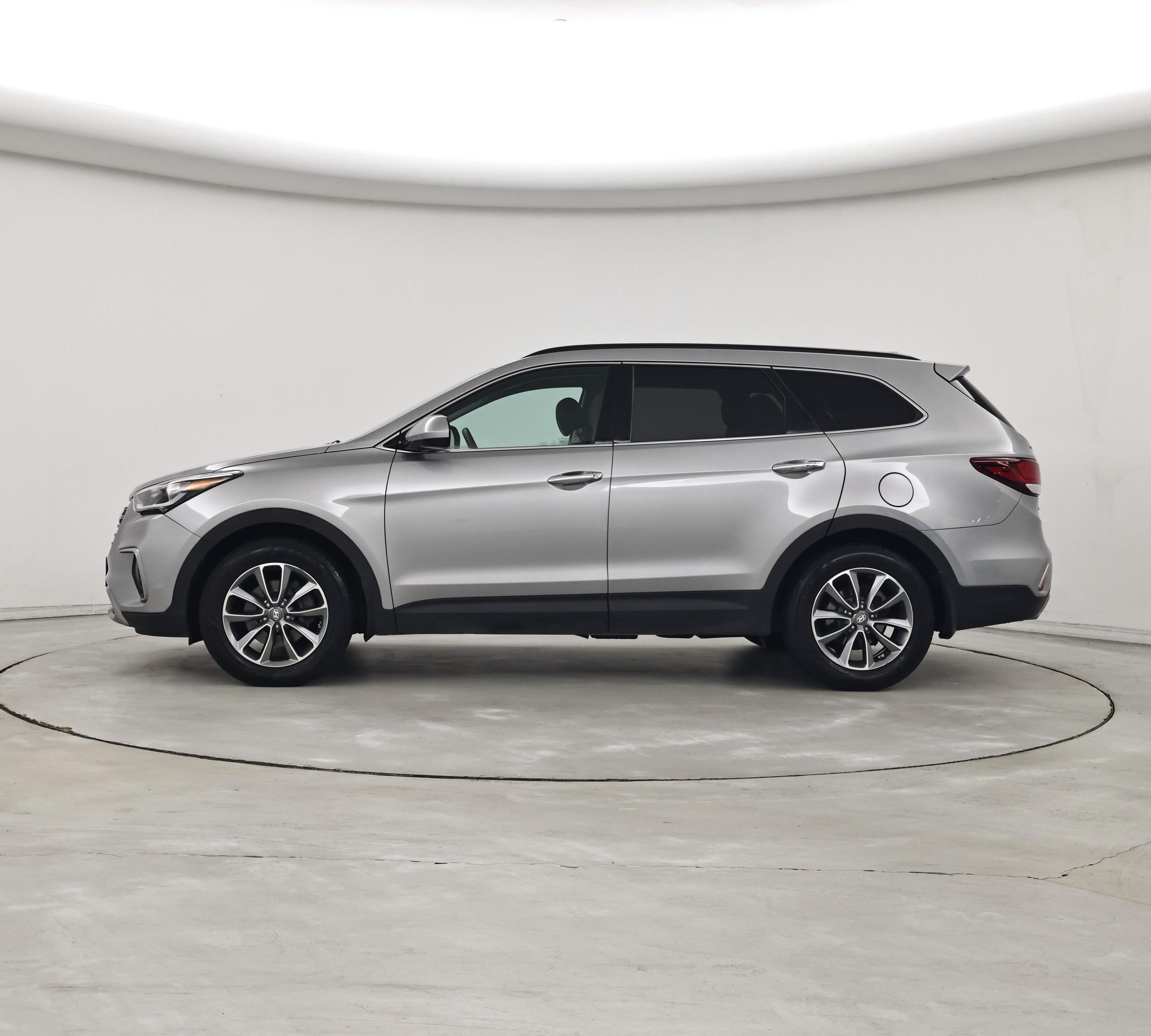 Thumbnail: 2019 Hyundai Santa Fe - 3