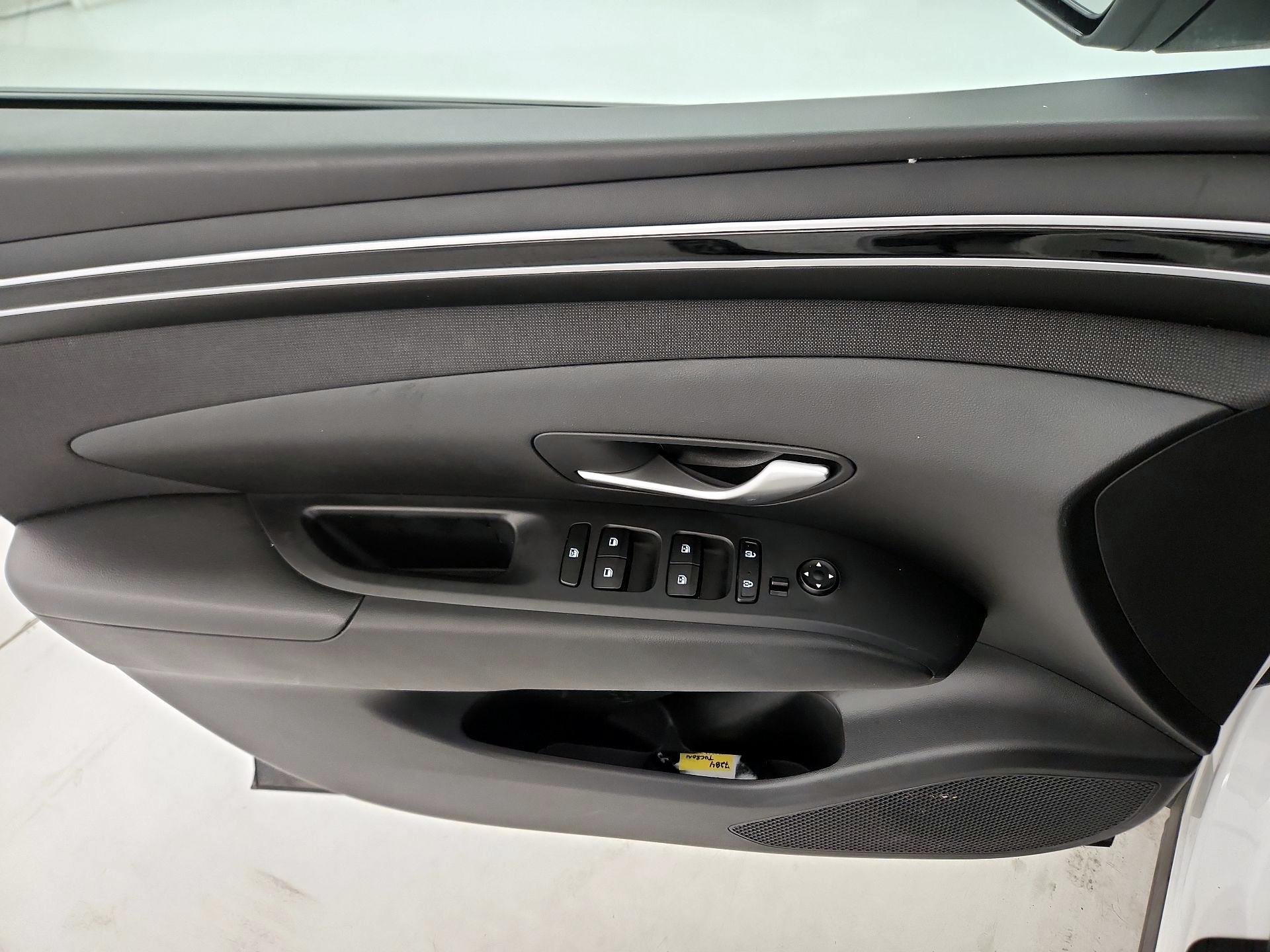 Thumbnail: 2023 Hyundai Tucson - 12