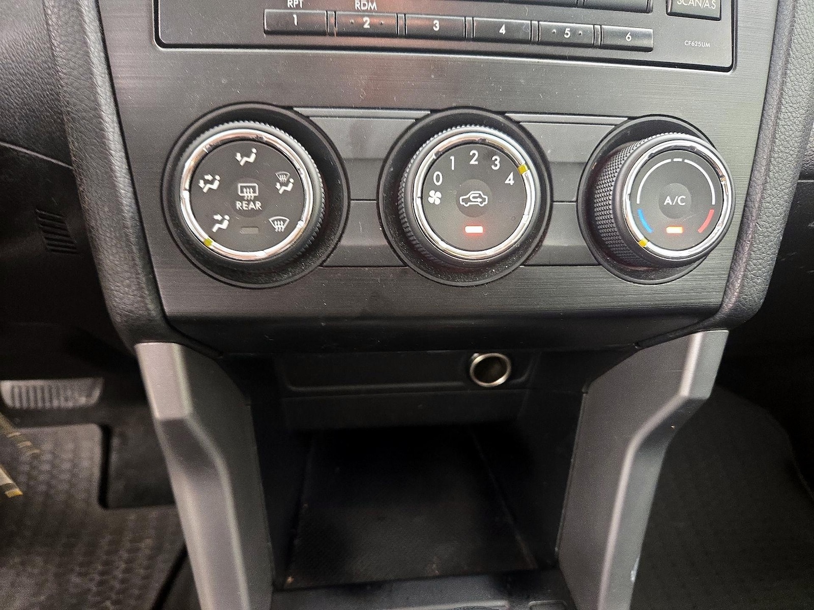 2015 Subaru Forester i Premium - Photo 17