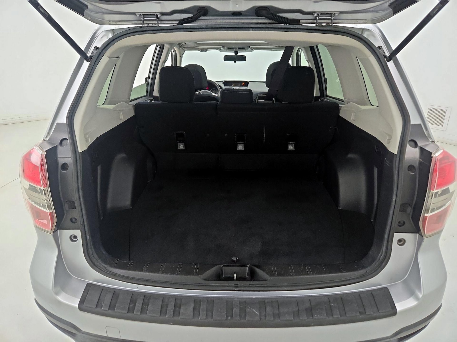 2015 Subaru Forester i Premium - Photo 22