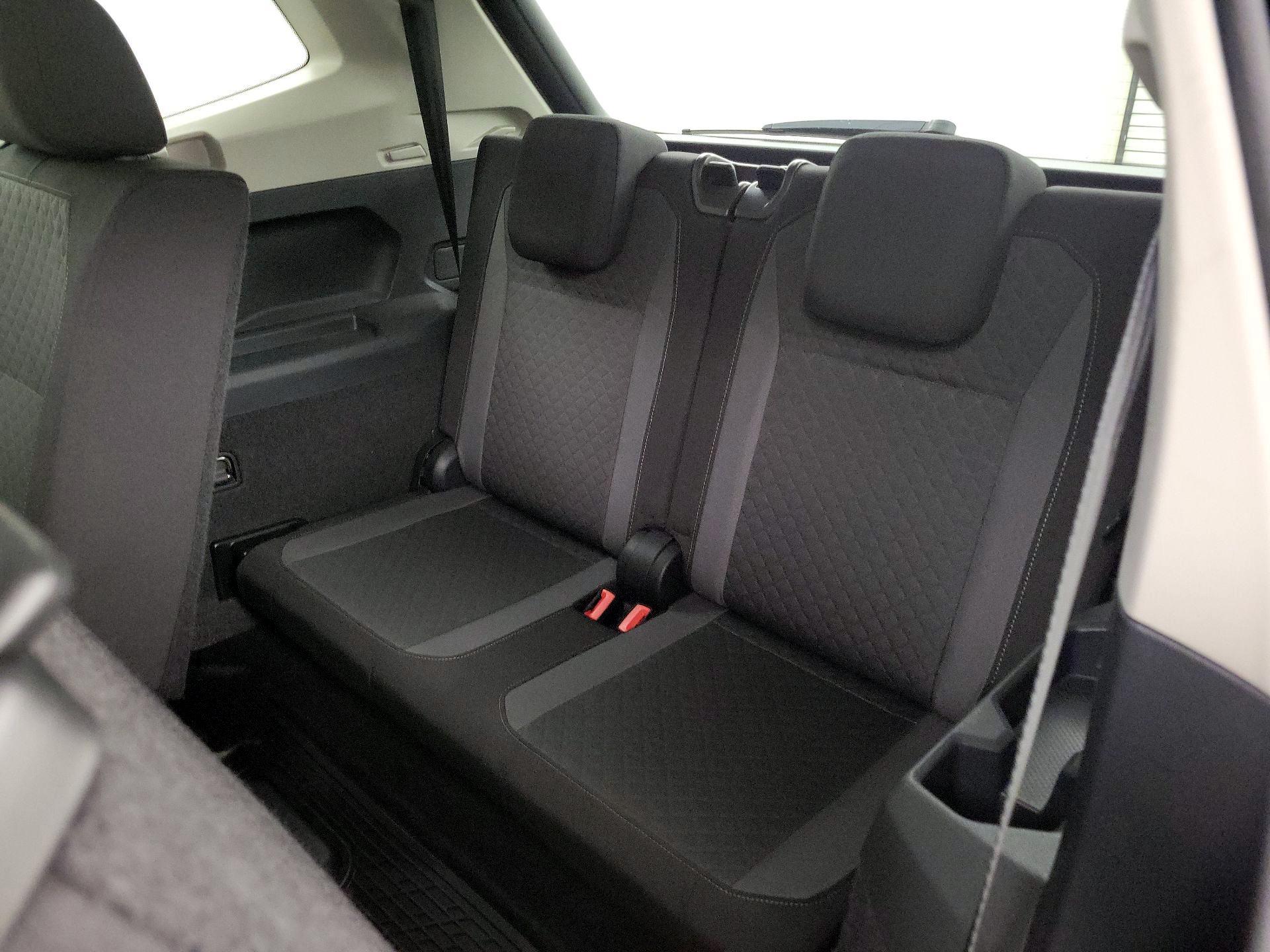 Thumbnail: 2019 Volkswagen Tiguan - 20