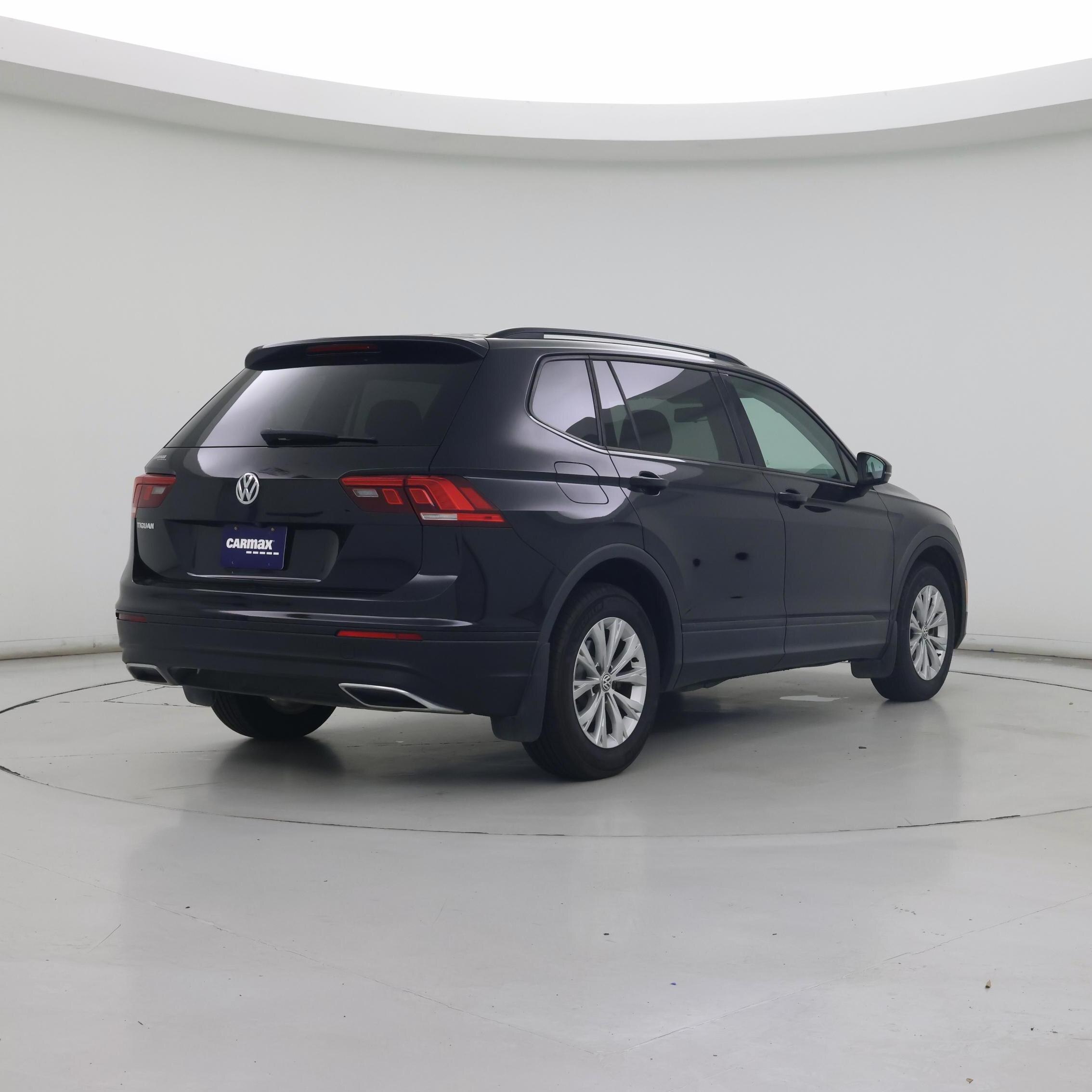 Thumbnail: 2019 Volkswagen Tiguan - 8