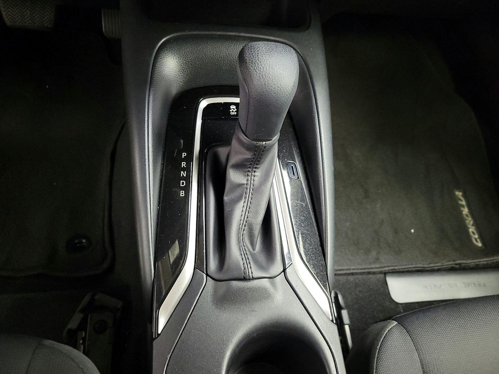 2023 Toyota Corolla LE - Photo 19
