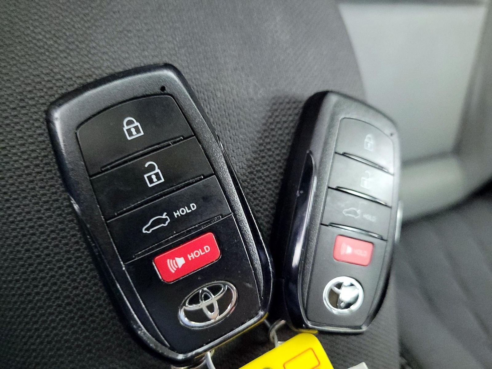 2023 Toyota Corolla LE - Photo 24