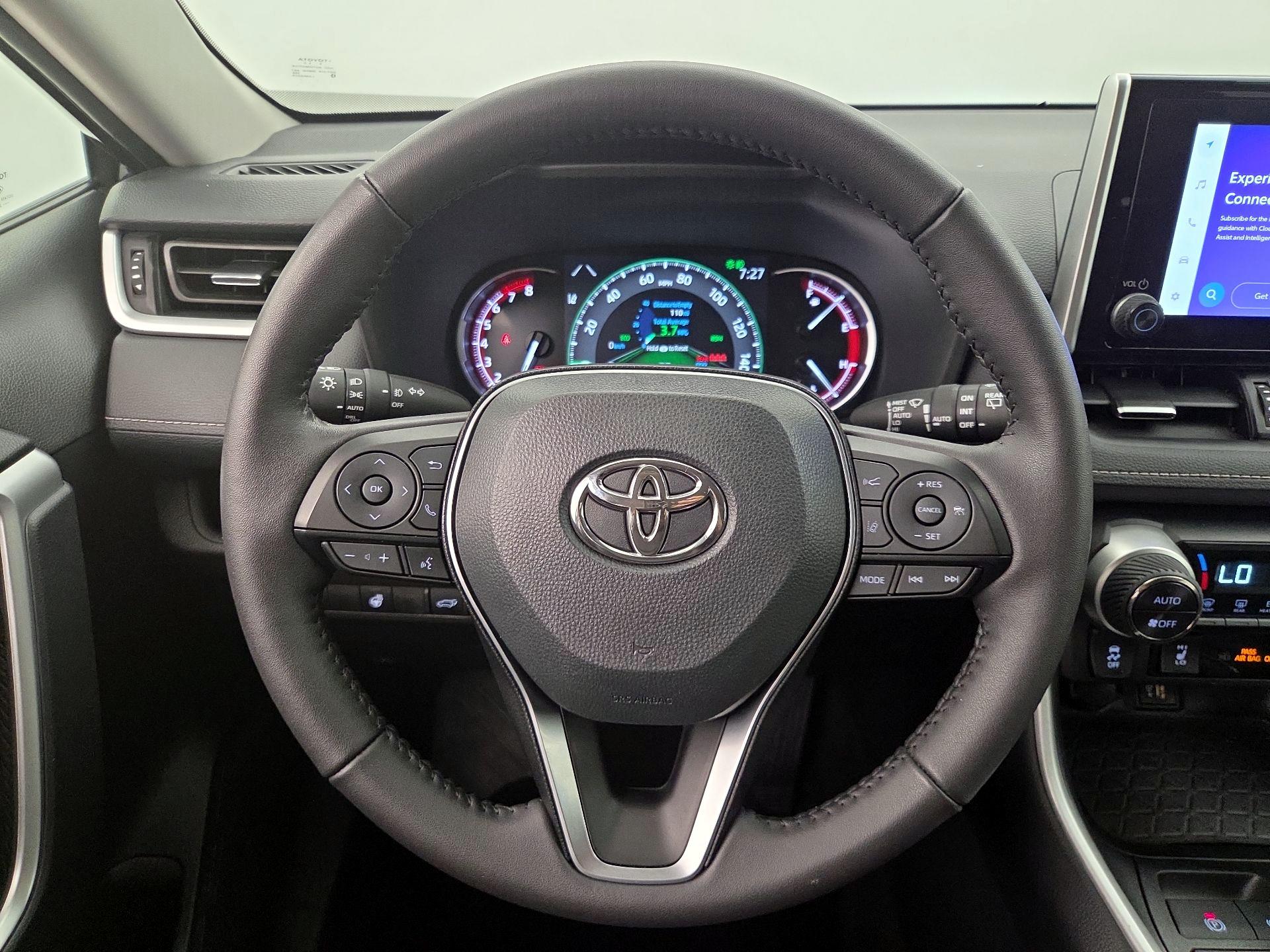 Thumbnail: 2025 Toyota RAV4 - 10