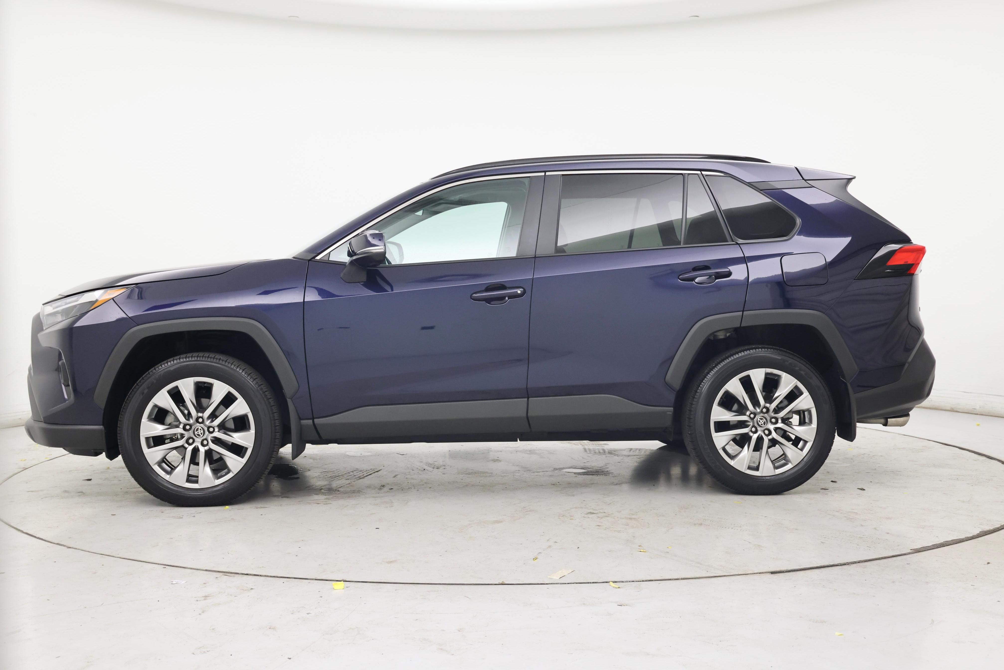 Thumbnail: 2025 Toyota RAV4 - 3