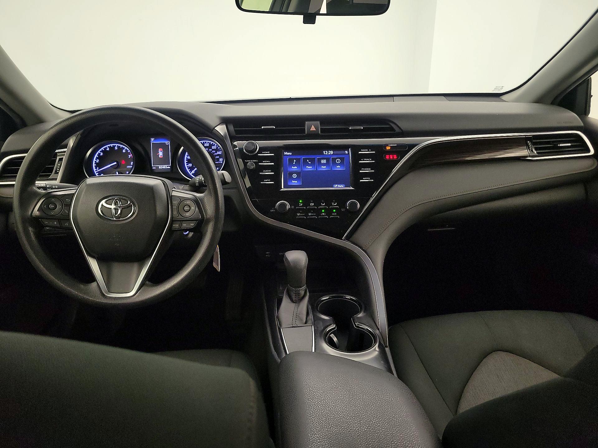Thumbnail: 2018 Toyota Camry - 9