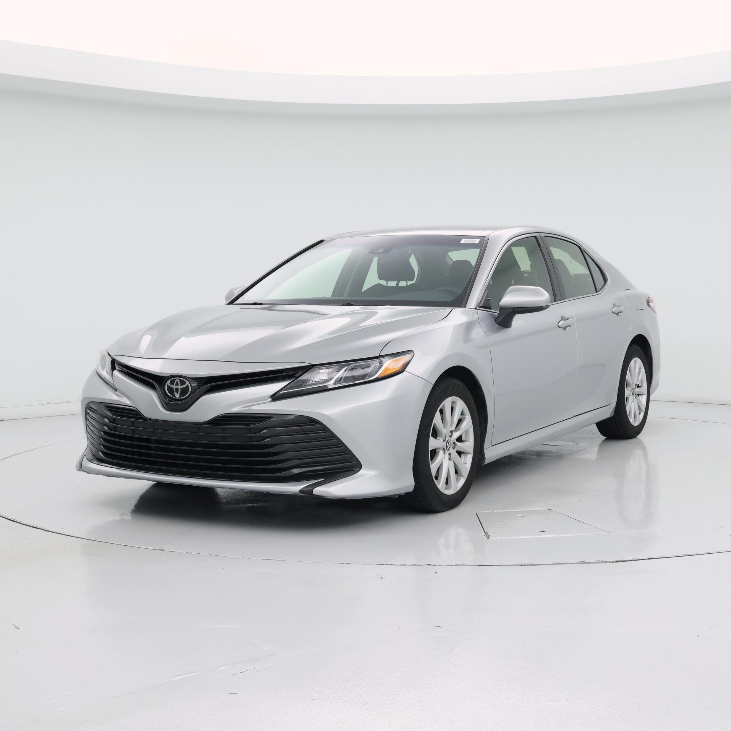 Thumbnail: 2018 Toyota Camry - 4