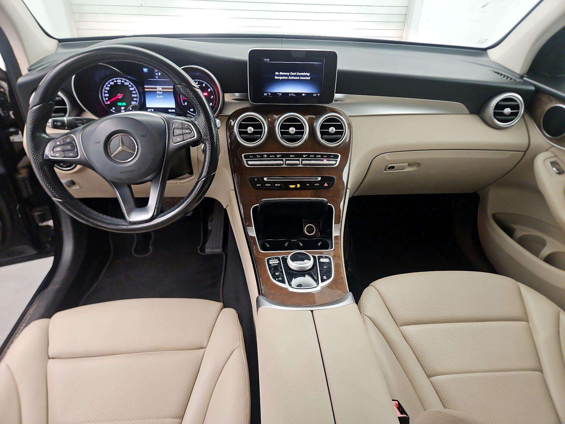 Thumbnail: 2017 Mercedes-Benz GLC - 9