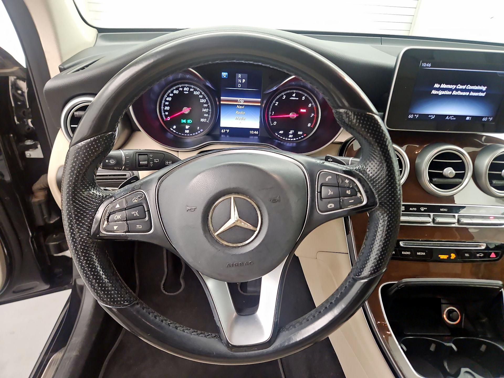 Thumbnail: 2017 Mercedes-Benz GLC - 10