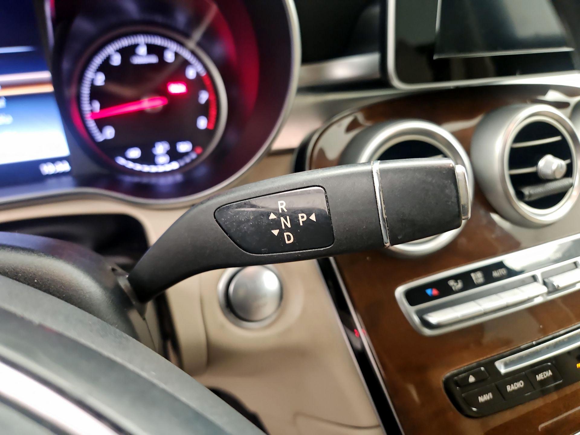 Thumbnail: 2017 Mercedes-Benz GLC - 17