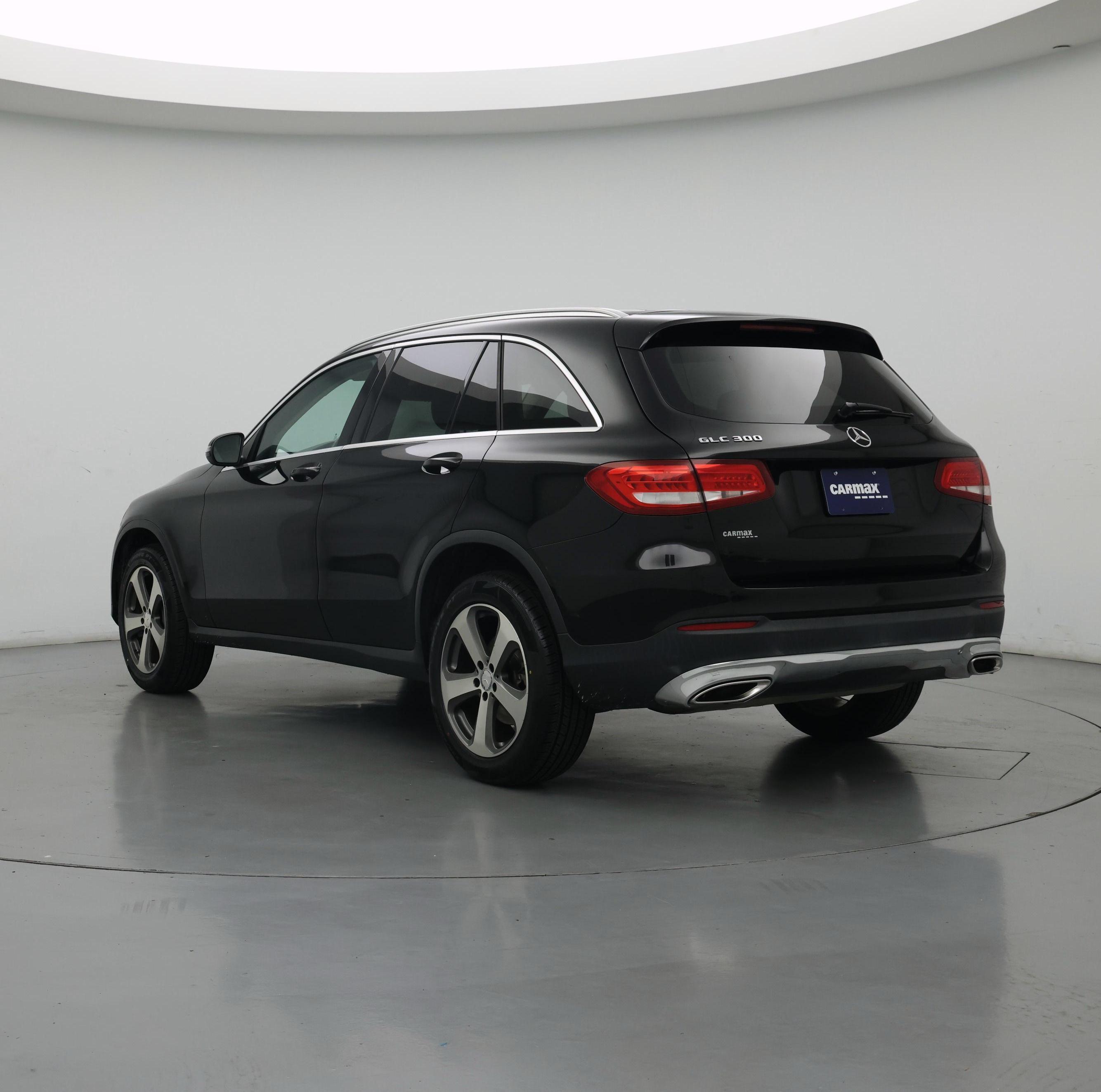 Thumbnail: 2017 Mercedes-Benz GLC - 2