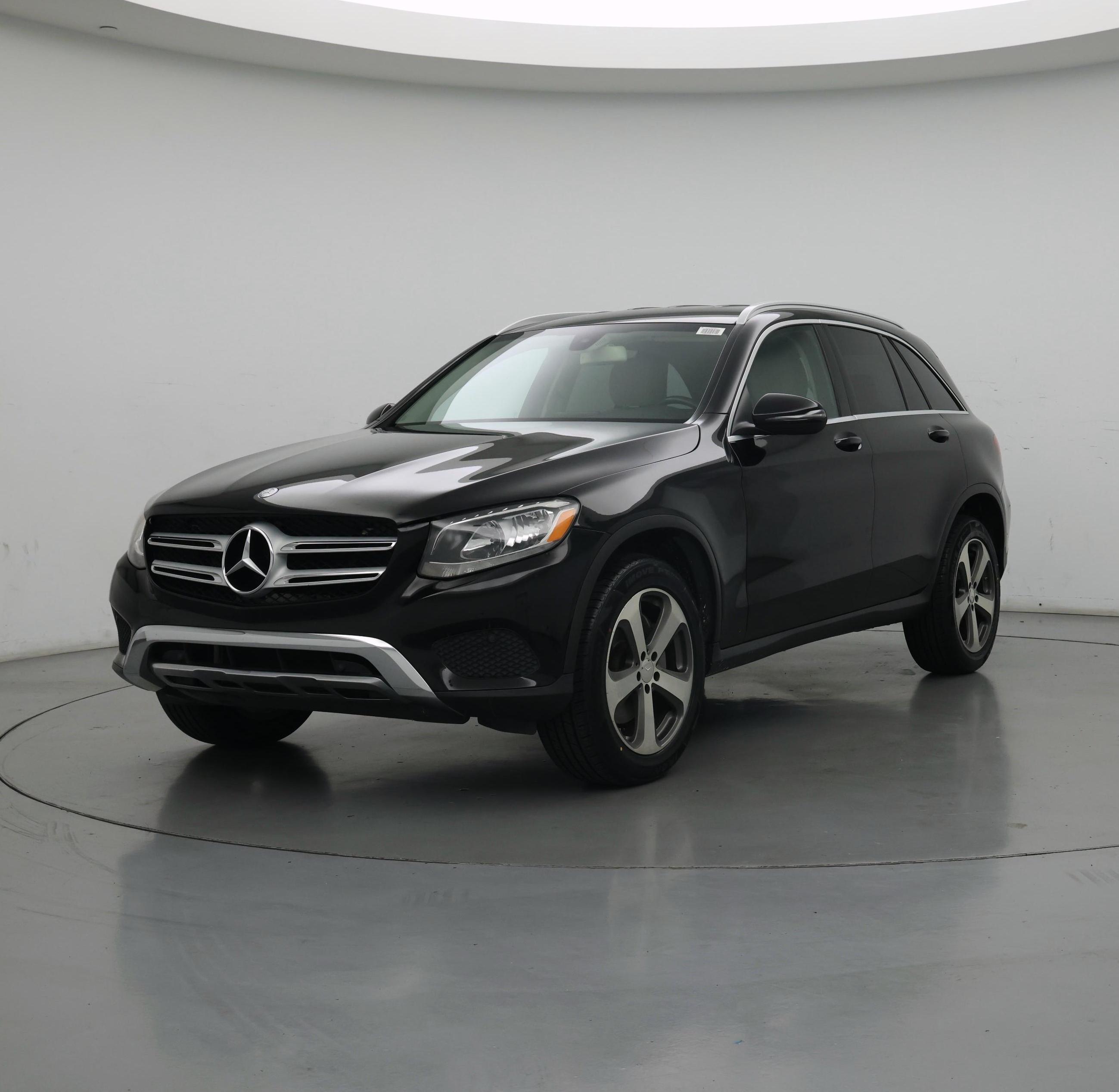 Thumbnail: 2017 Mercedes-Benz GLC - 4