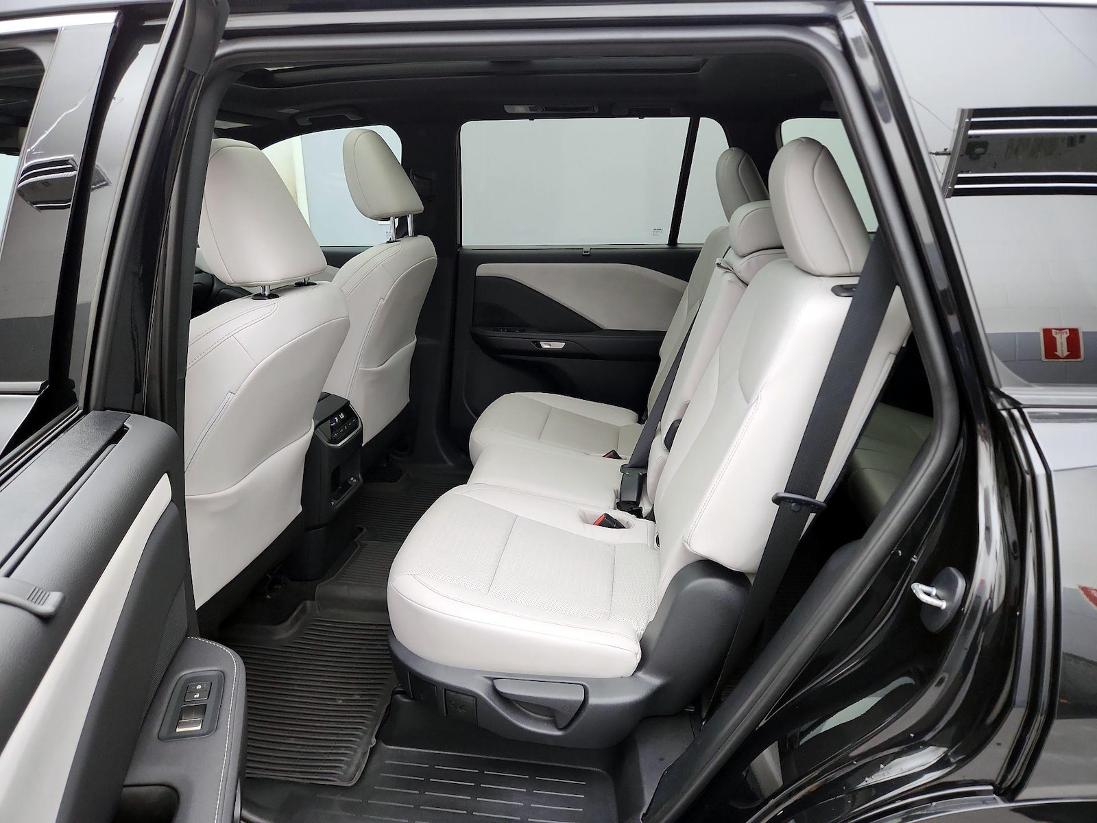 Rear Air Conditioning