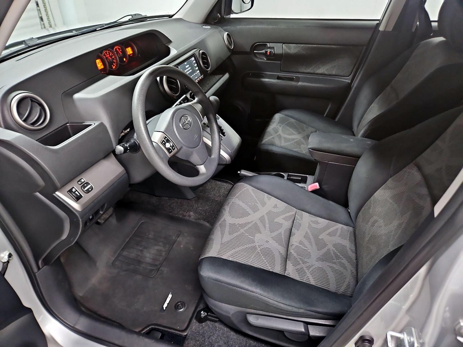 Photo 12