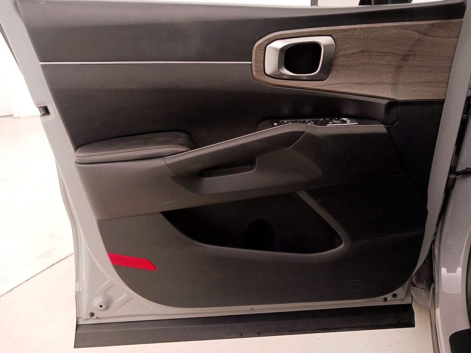 2023 Kia Sorento X-Line S - Photo 13