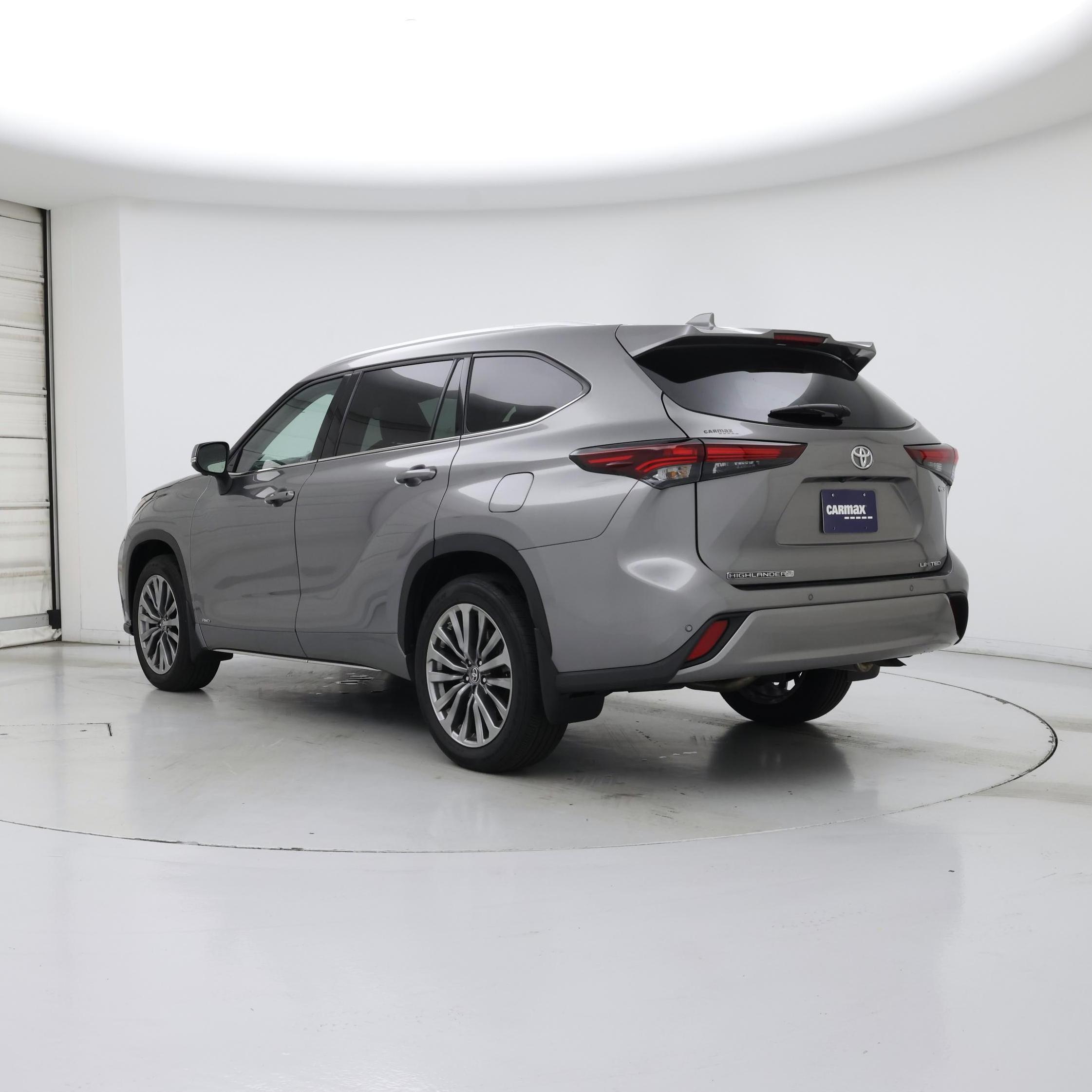 Thumbnail: 2025 Toyota Highlander - 2