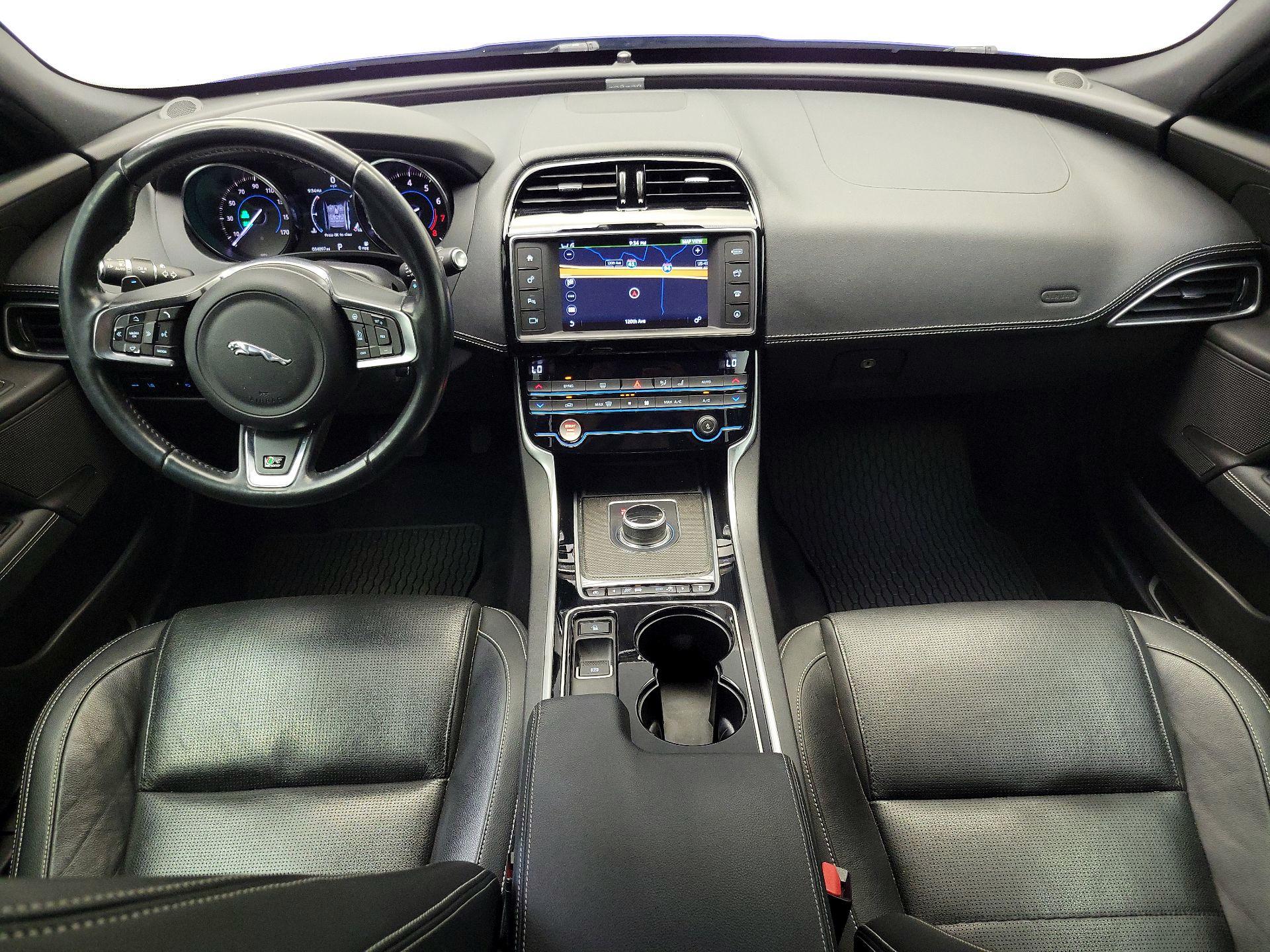 Thumbnail: 2017 Jaguar XE - 9