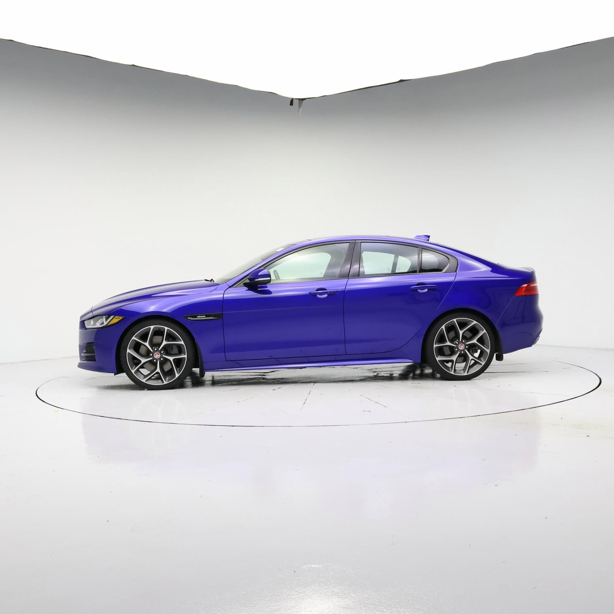 Thumbnail: 2017 Jaguar XE - 3