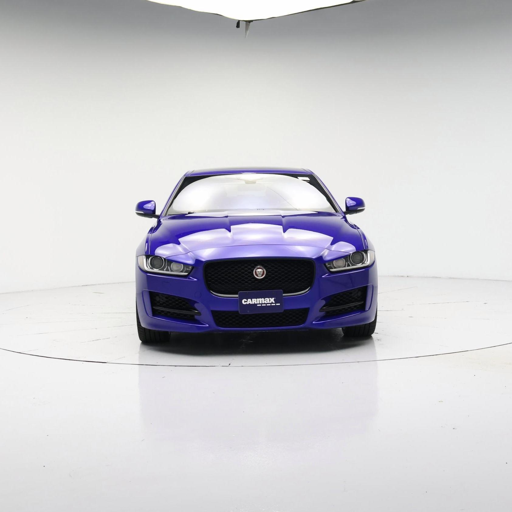 Thumbnail: 2017 Jaguar XE - 5