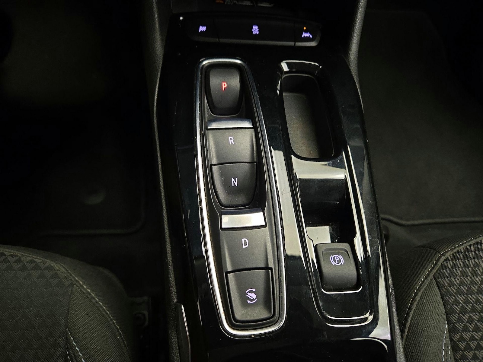 2023 Chevrolet Bolt EUV LT - Photo 18